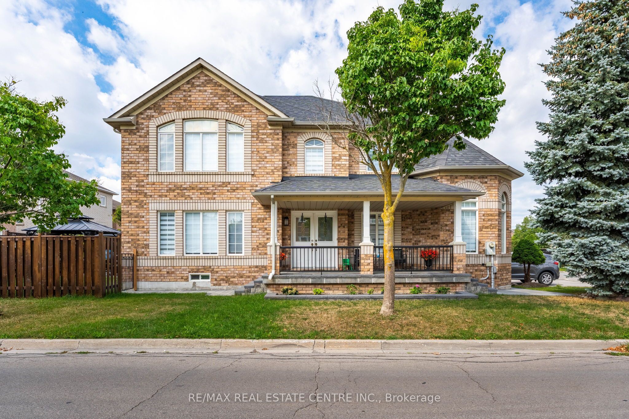 67 Ferdinand Avenue, Vaughan, ON L6A 3H7
