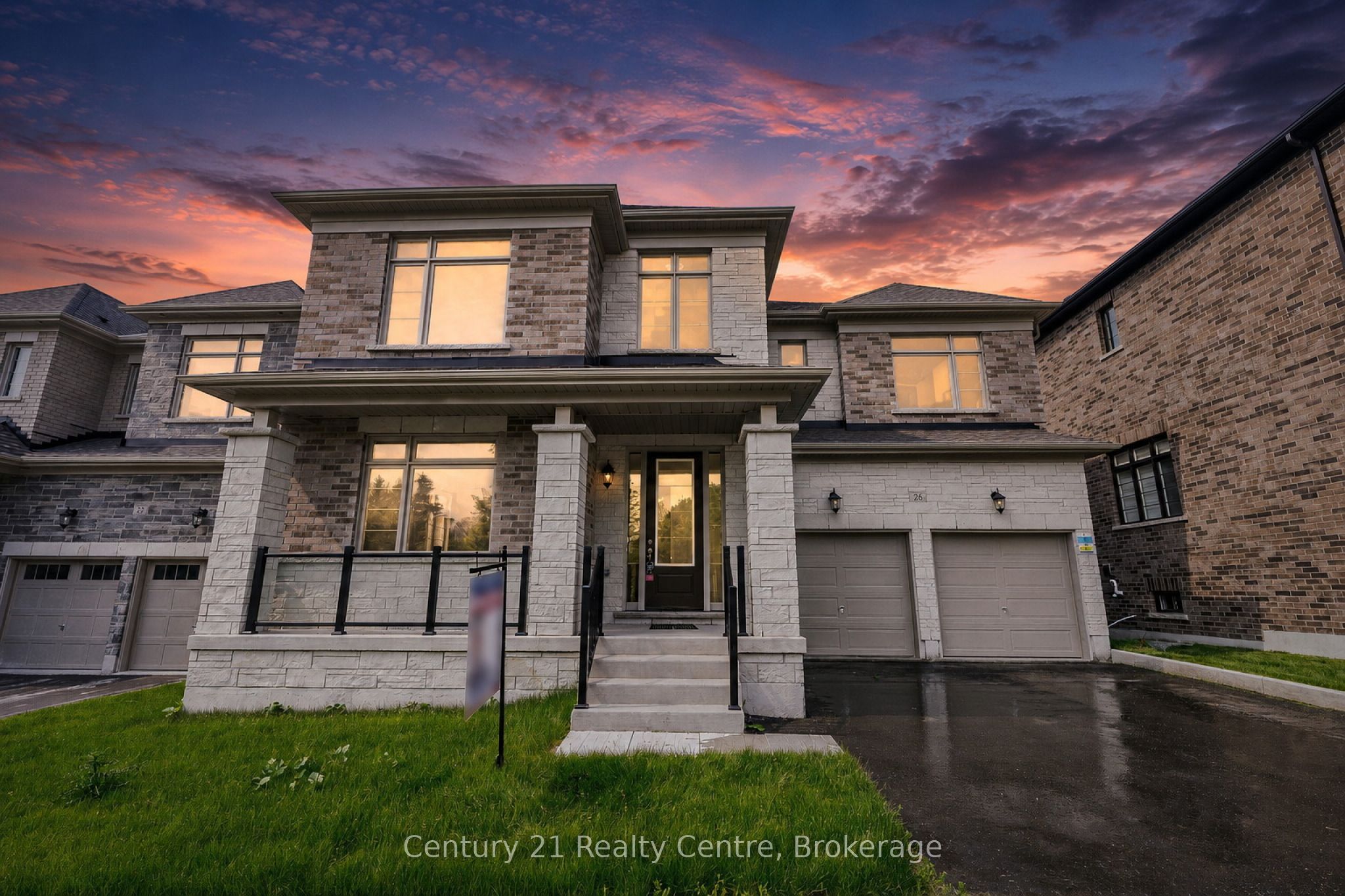 26 Hearn Street, Bradford West Gwillimbury, ON L3Z 4N9 photo 2