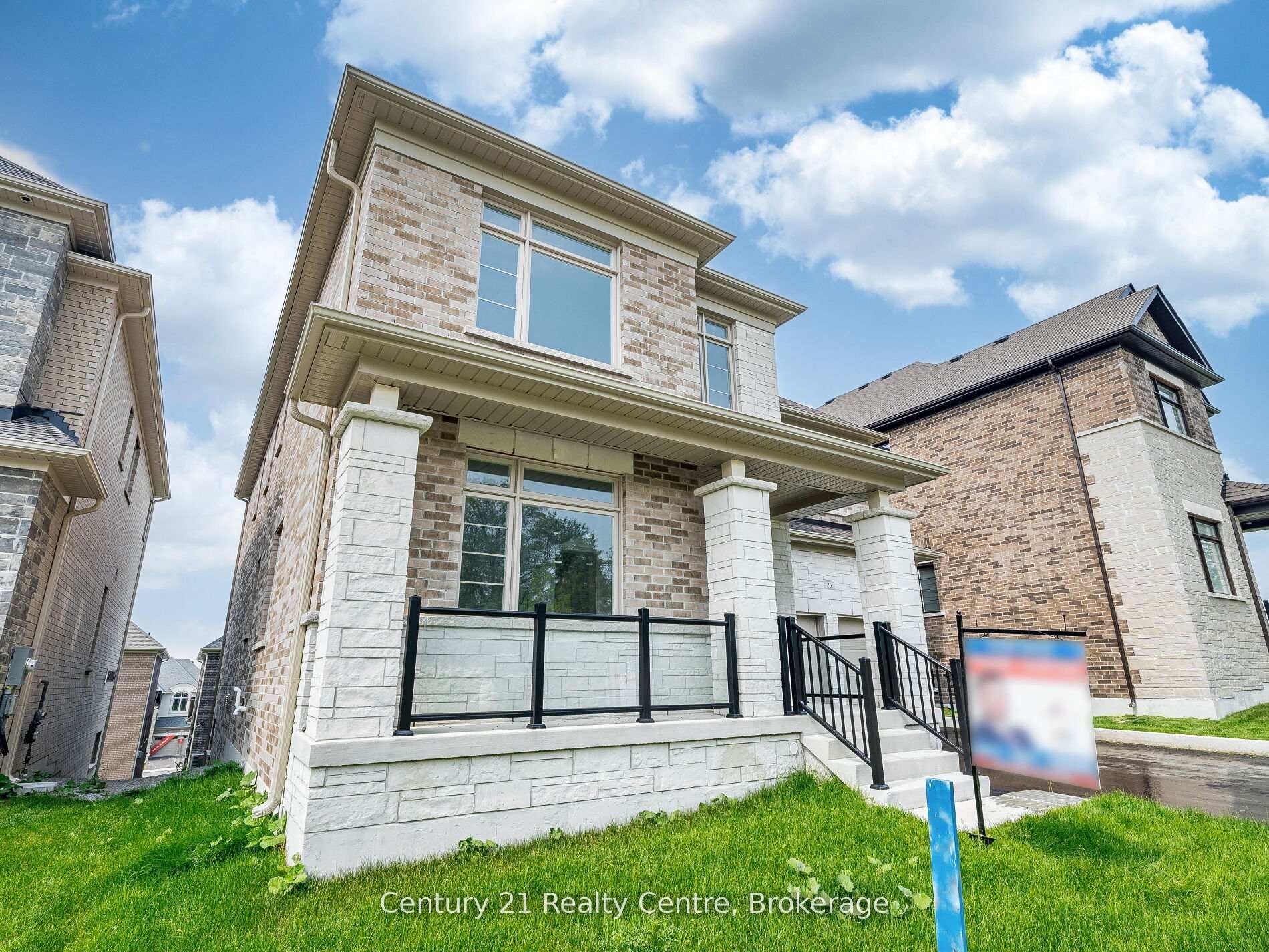 26 Hearn Street, Bradford West Gwillimbury, ON L3Z 4N9 photo 5