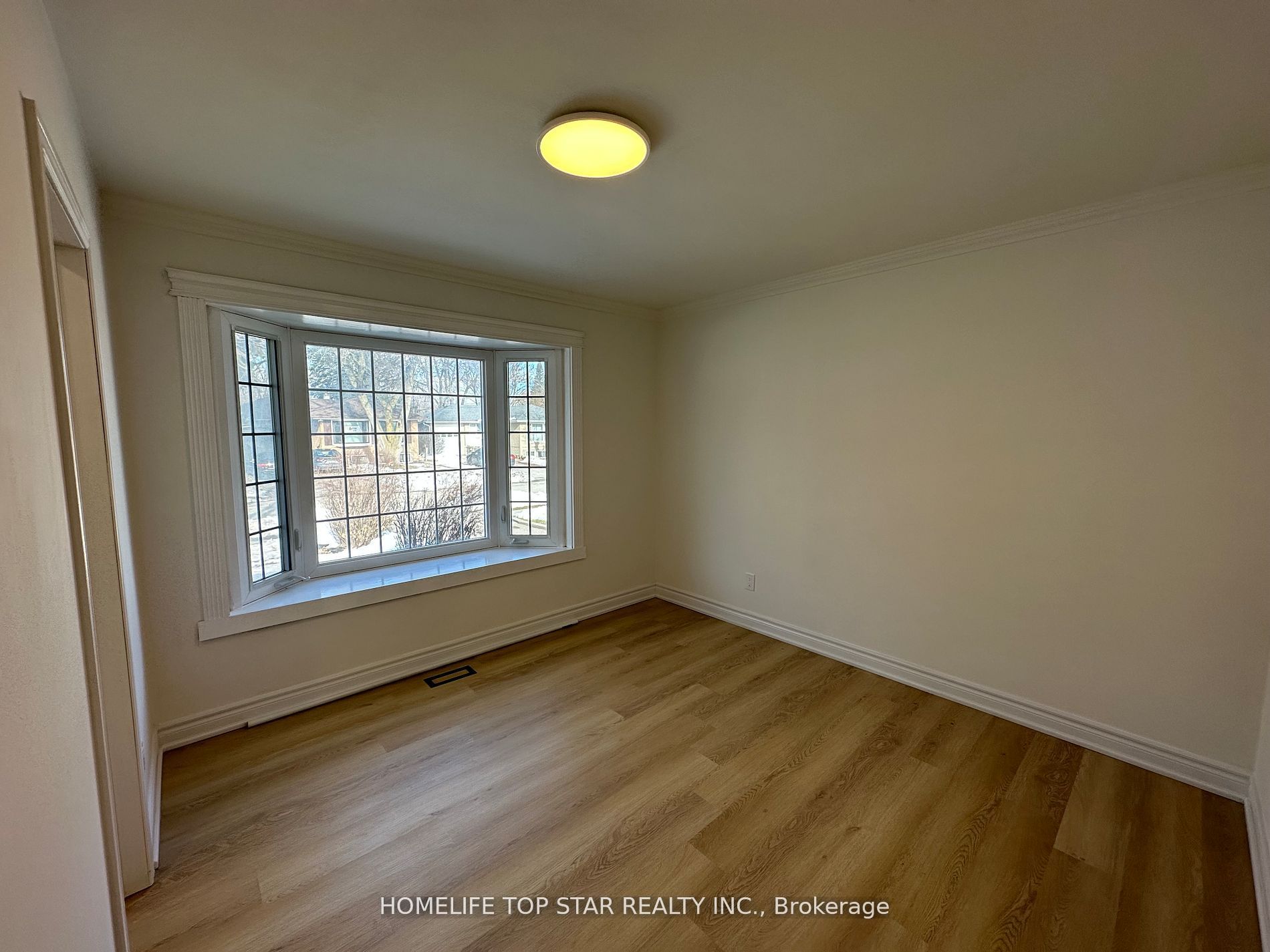 38 Cartier Crescent Main Floor, Richmond Hill, ON L4C 2N2 photo 4