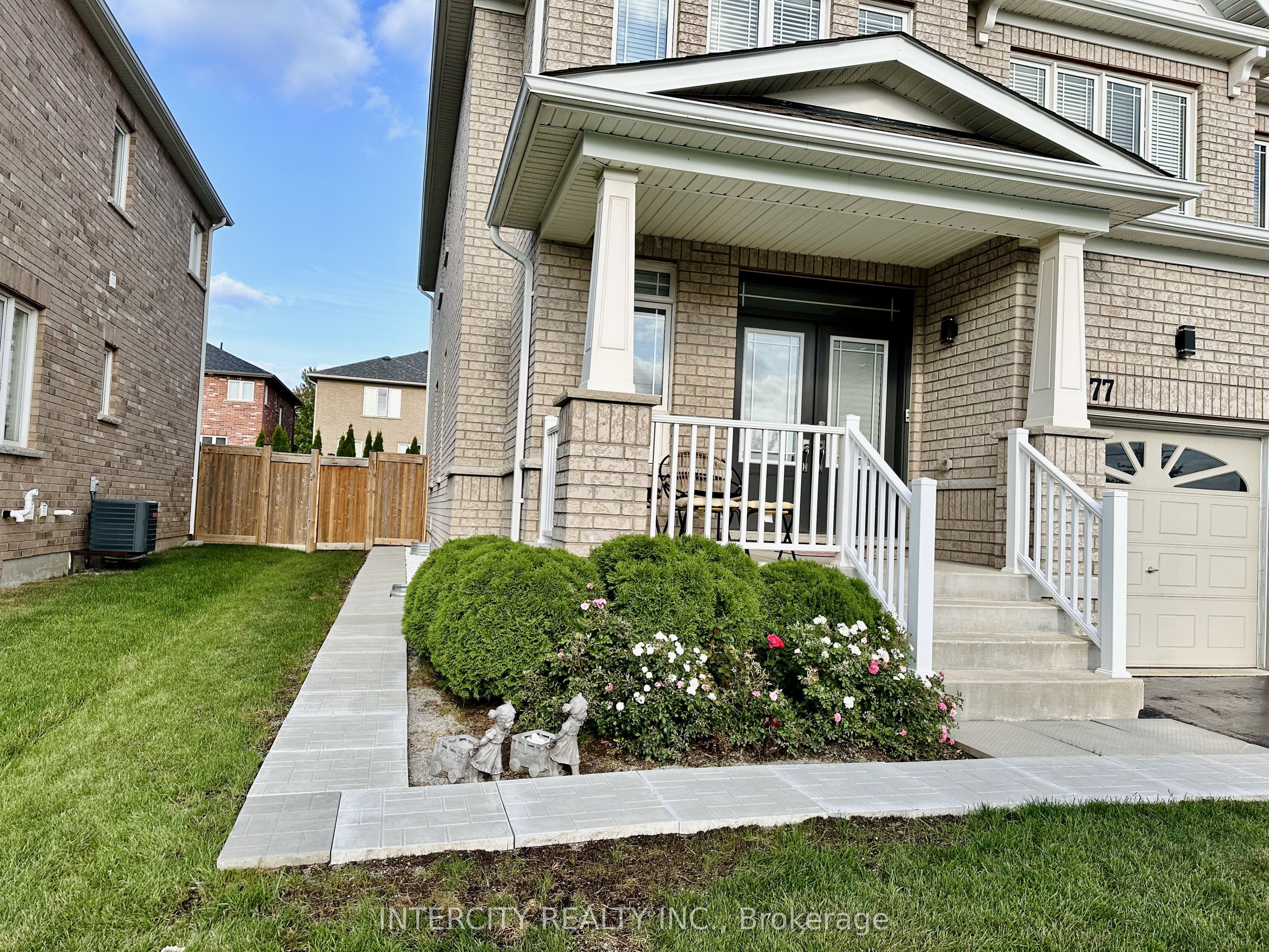 77 Romanelli Crescent Bsmt, Bradford West Gwillimbury, ON L3Z 0X7 photo 2
