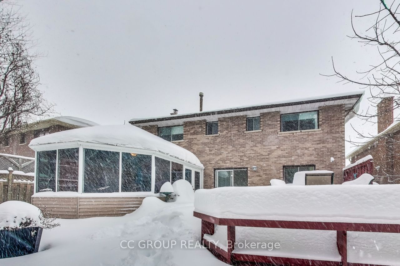 68 Raymerville Drive Basement, Markham, ON L3P 4J6 photo 2