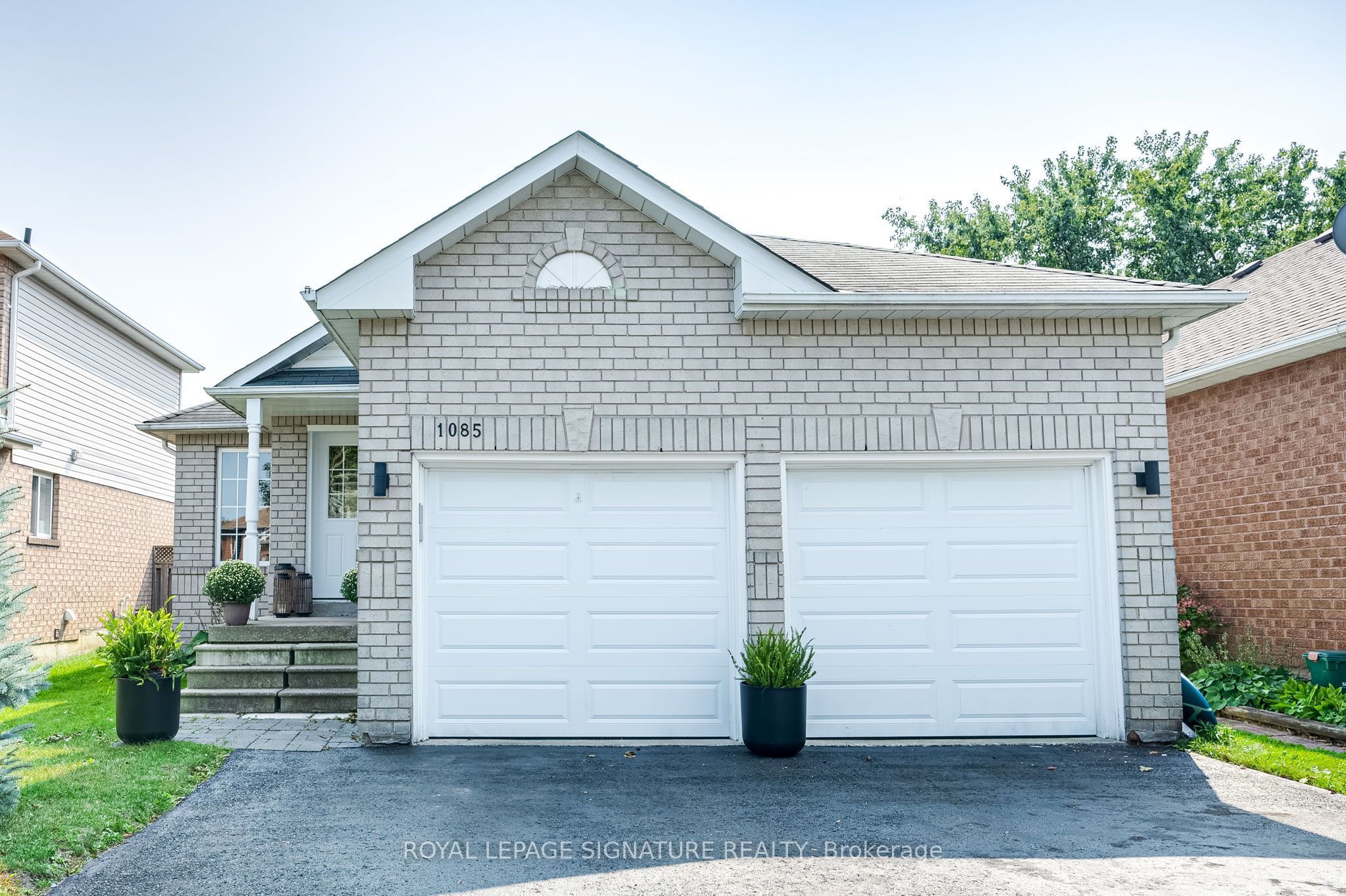 1085 Kensington Street, Innisfil, ON L9S 1T7 photo 2