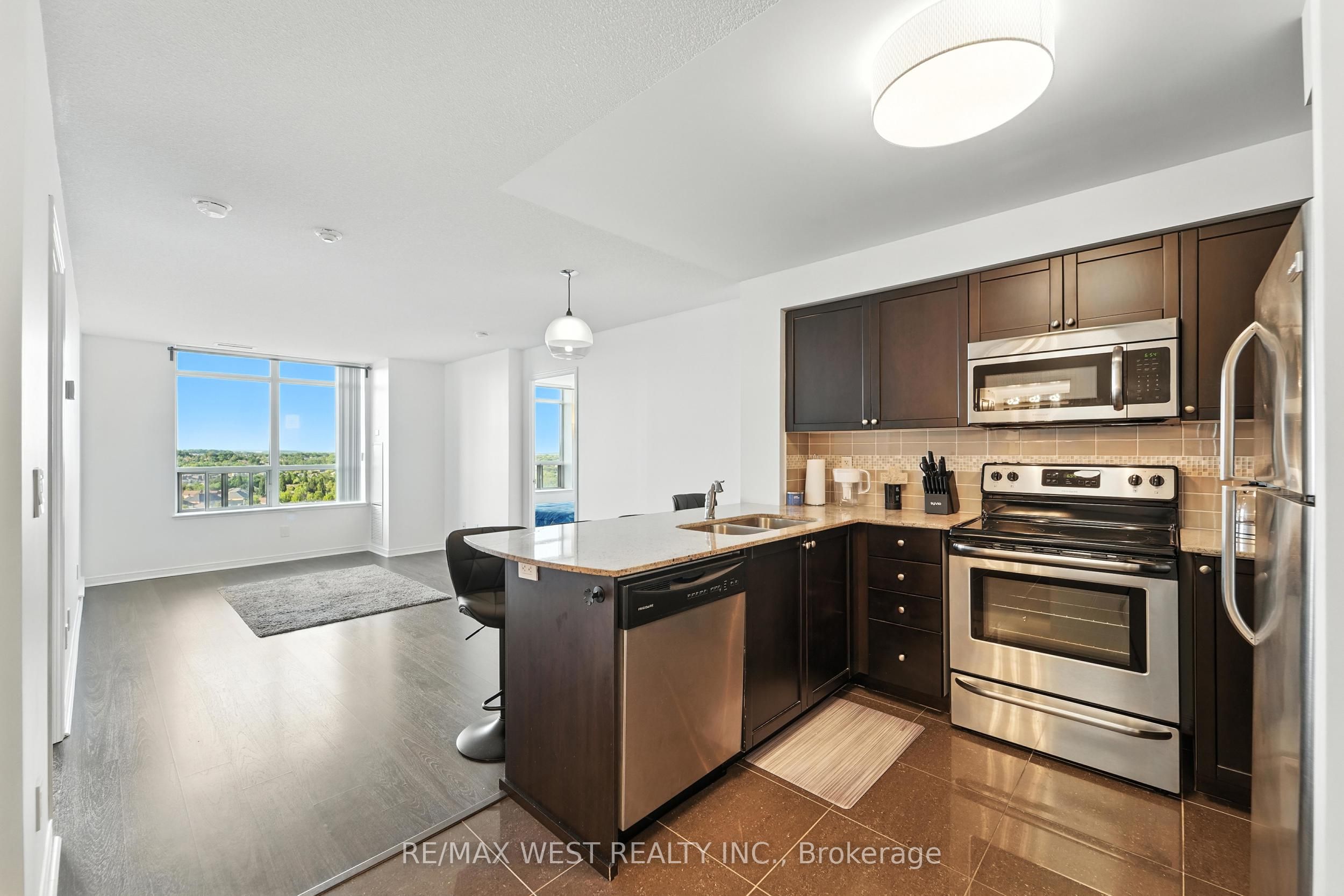 75 King William Crescent PH2, Richmond Hill, ON L4B 0C1 photo 3