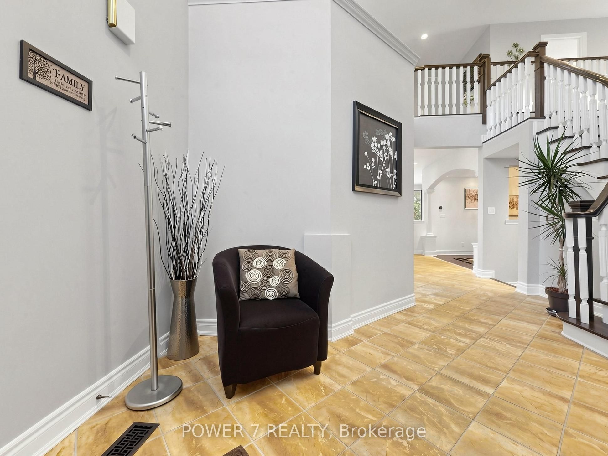 315 North Lake Road, Richmond Hill, ON L4E 3A2 photo 5