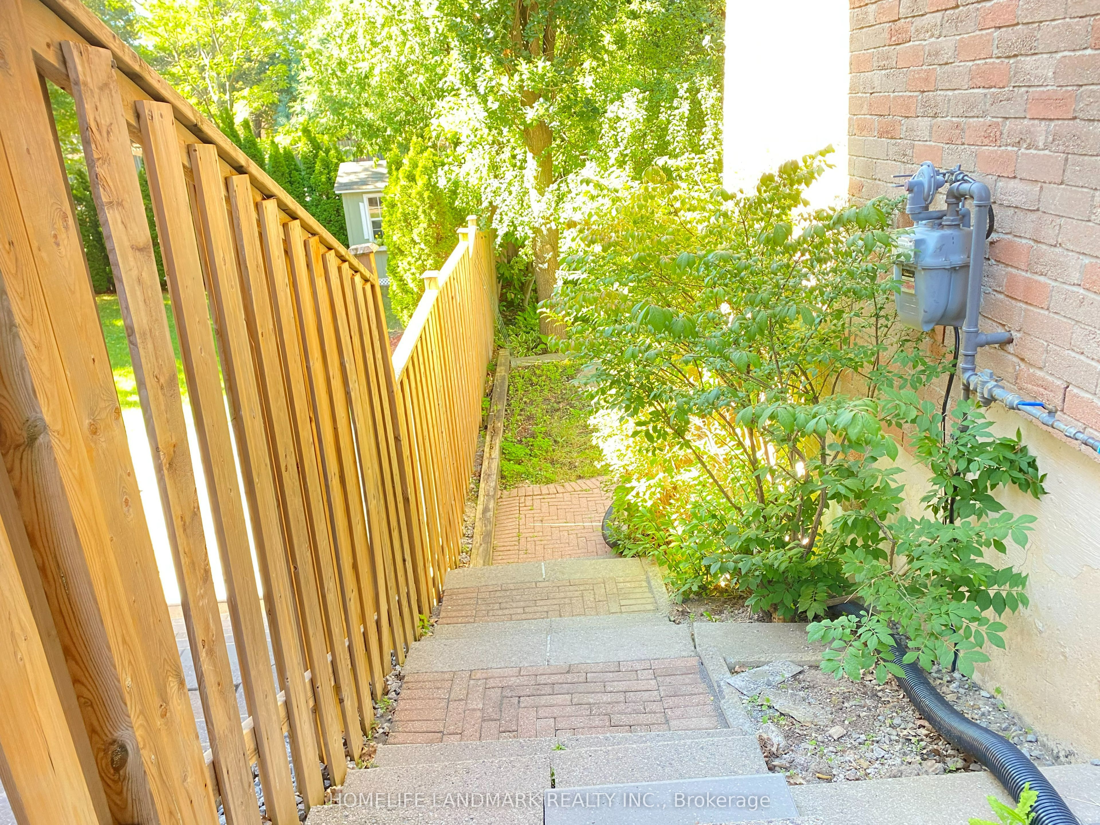 19 Redwood Lane Basement, Markham, ON L3R 3Z1 photo 4
