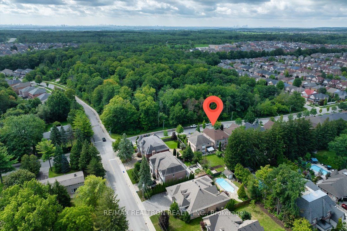 158 Nantucket Drive N, Richmond Hill, ON L4R 4H2 photo 3