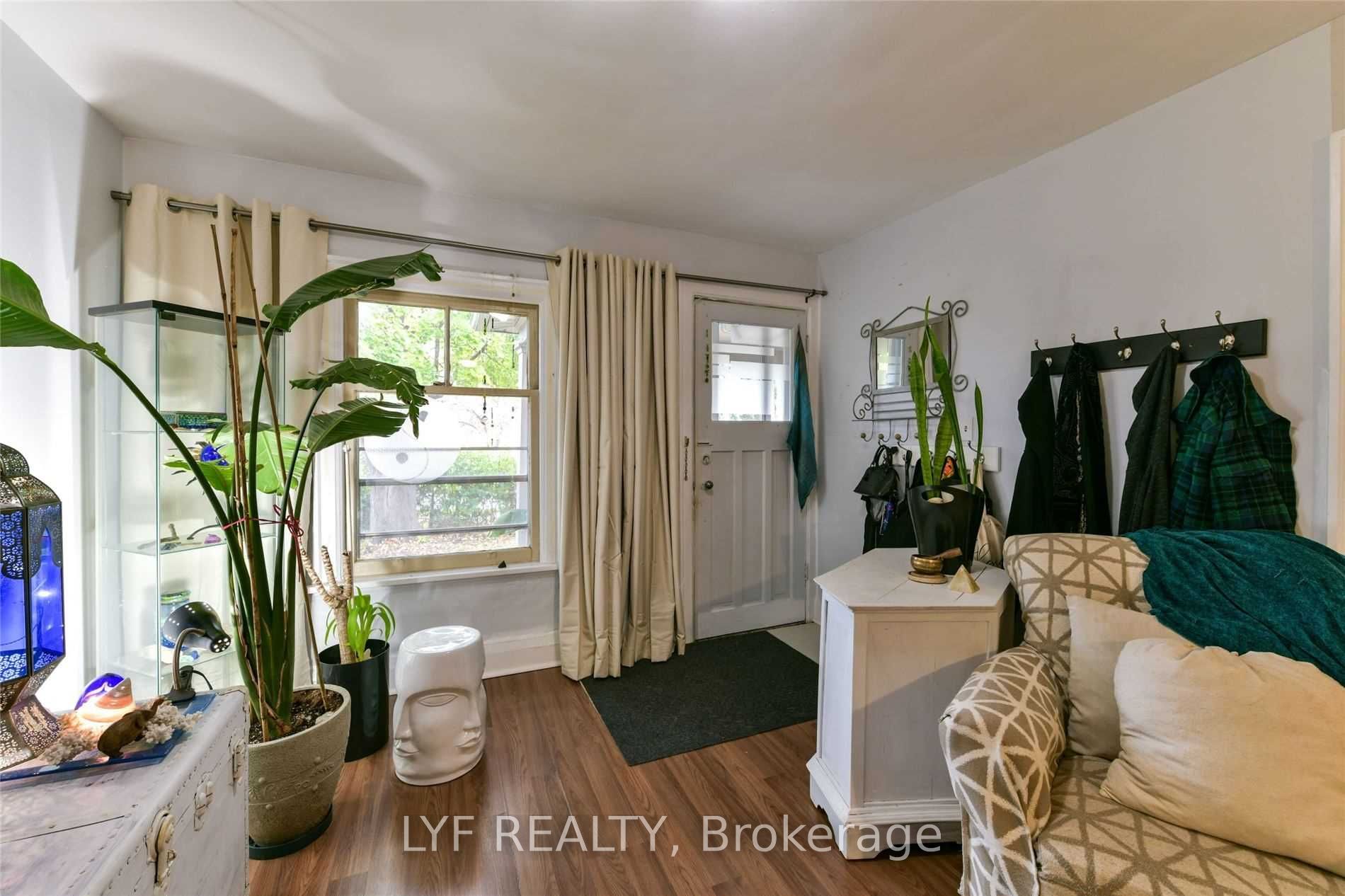 173 Maple Avenue RM 1, Richmond Hill, ON L4C 2J1 photo 3