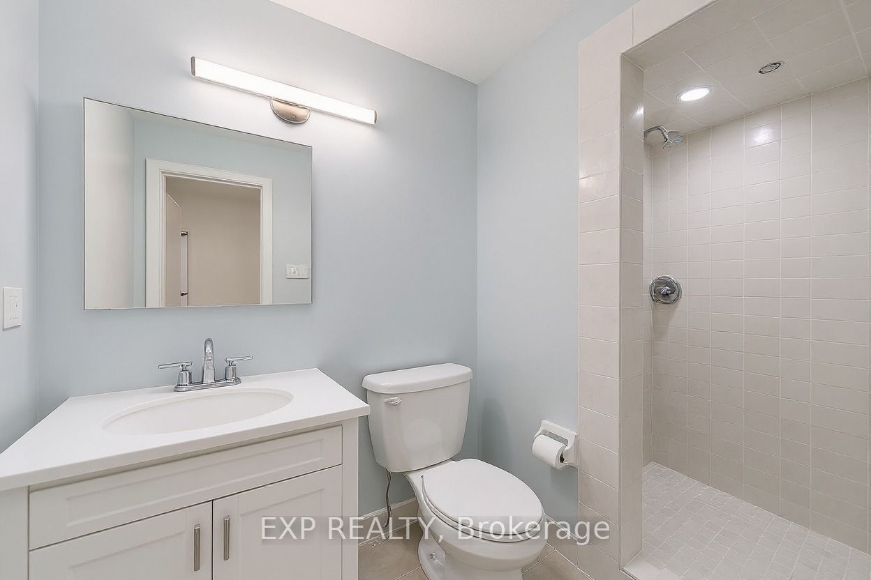 11 Martina Crescent Basement, Vaughan, ON L4H 3B6 photo 5