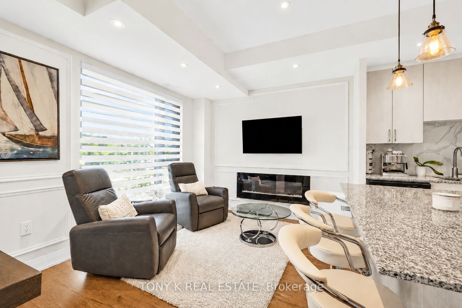 5309 Highway 7 A203, Vaughan, ON L4L 0J1 photo 3
