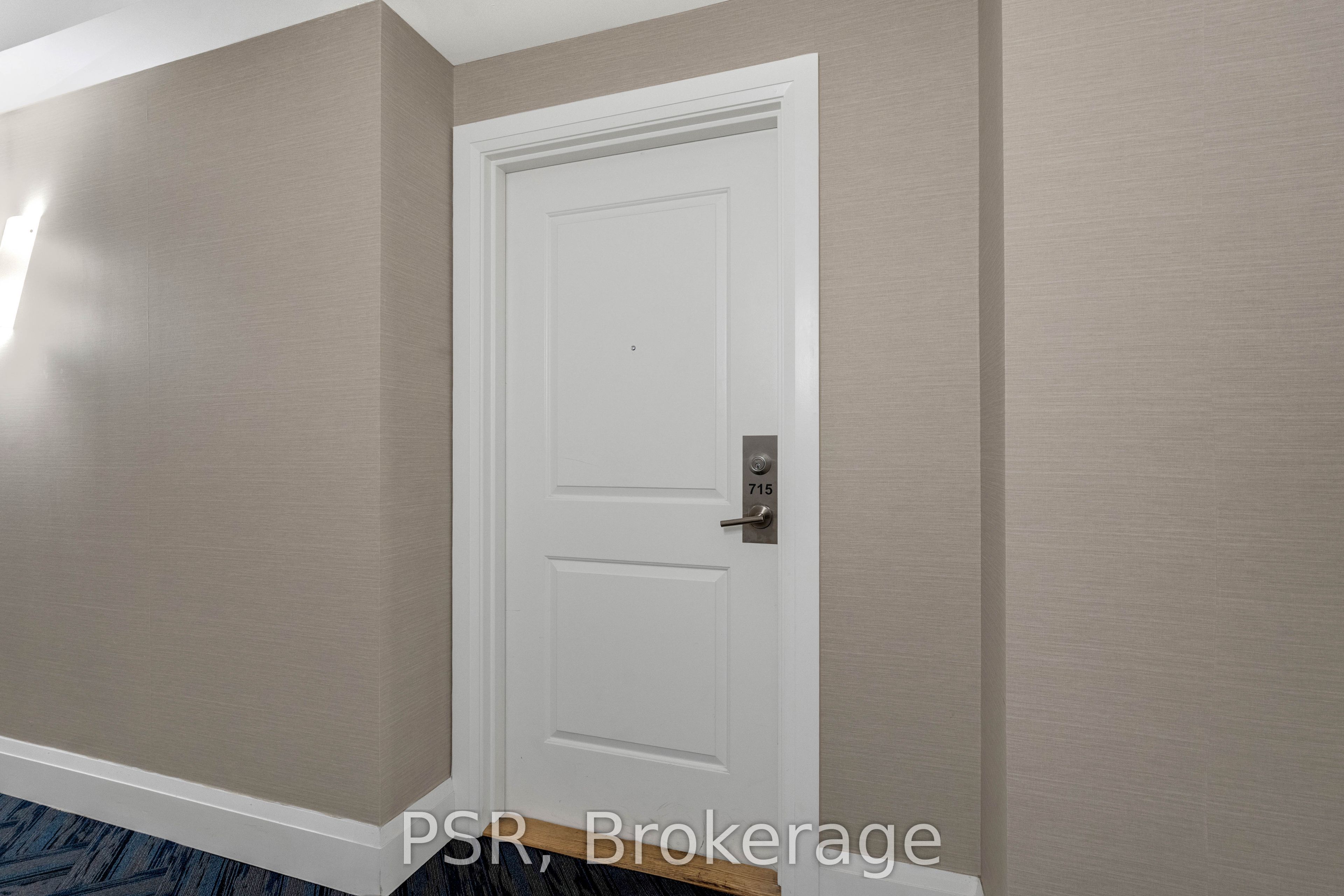 24 Woodstream Boulevard 715, Vaughan, ON L4L 8C4 photo 5