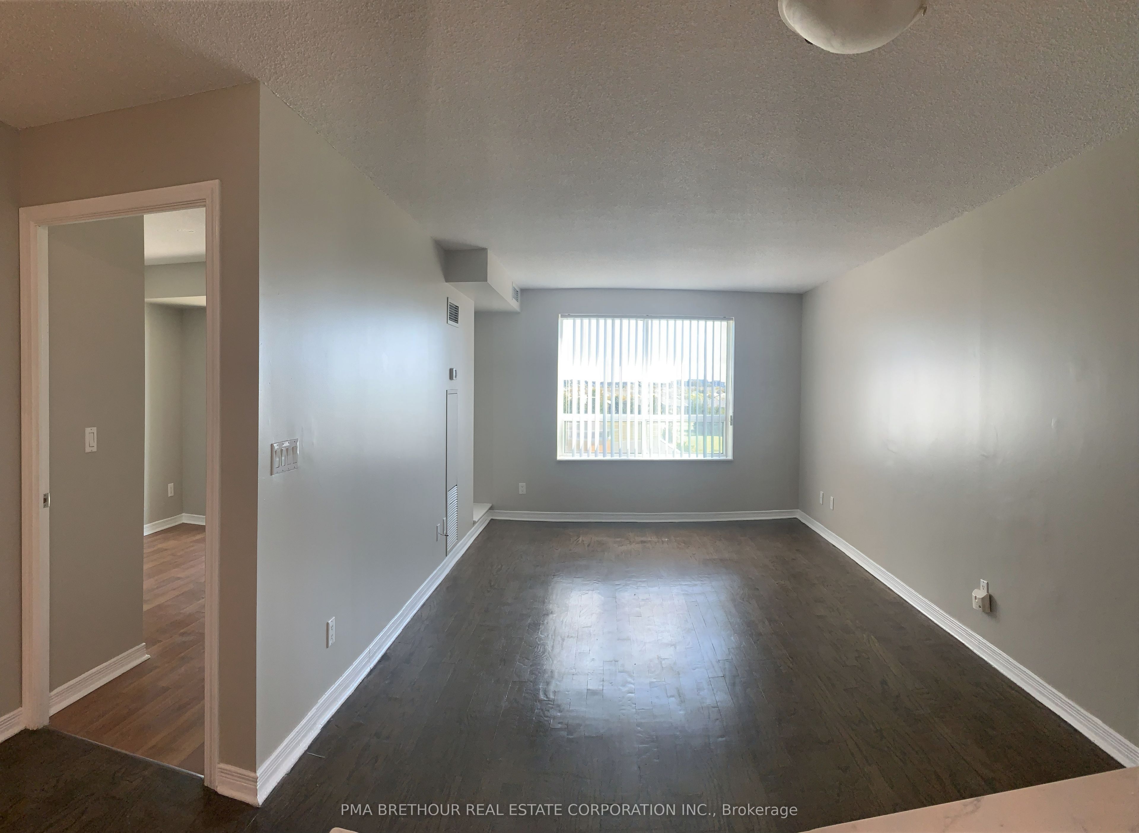 11 Oneida Crescent 609, Richmond Hill, ON L4B 0A1 photo 3