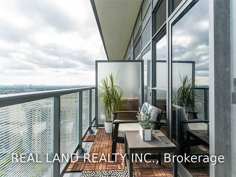 55 Oneida Crescent 805, Richmond Hill, ON L4B 0E8 photo 5