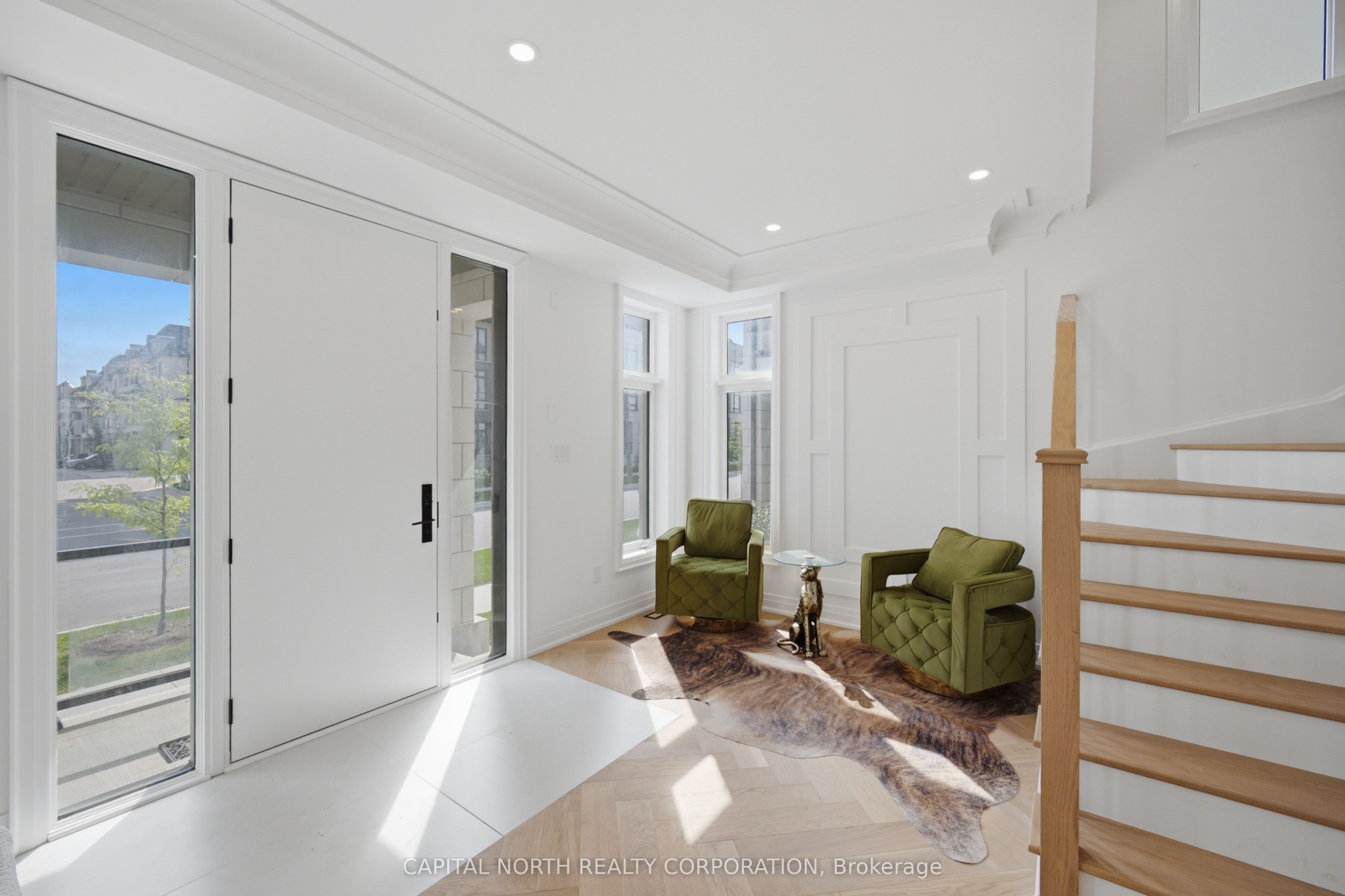 8A McCachen Street, Richmond Hill, ON L4E 1L4 photo 4