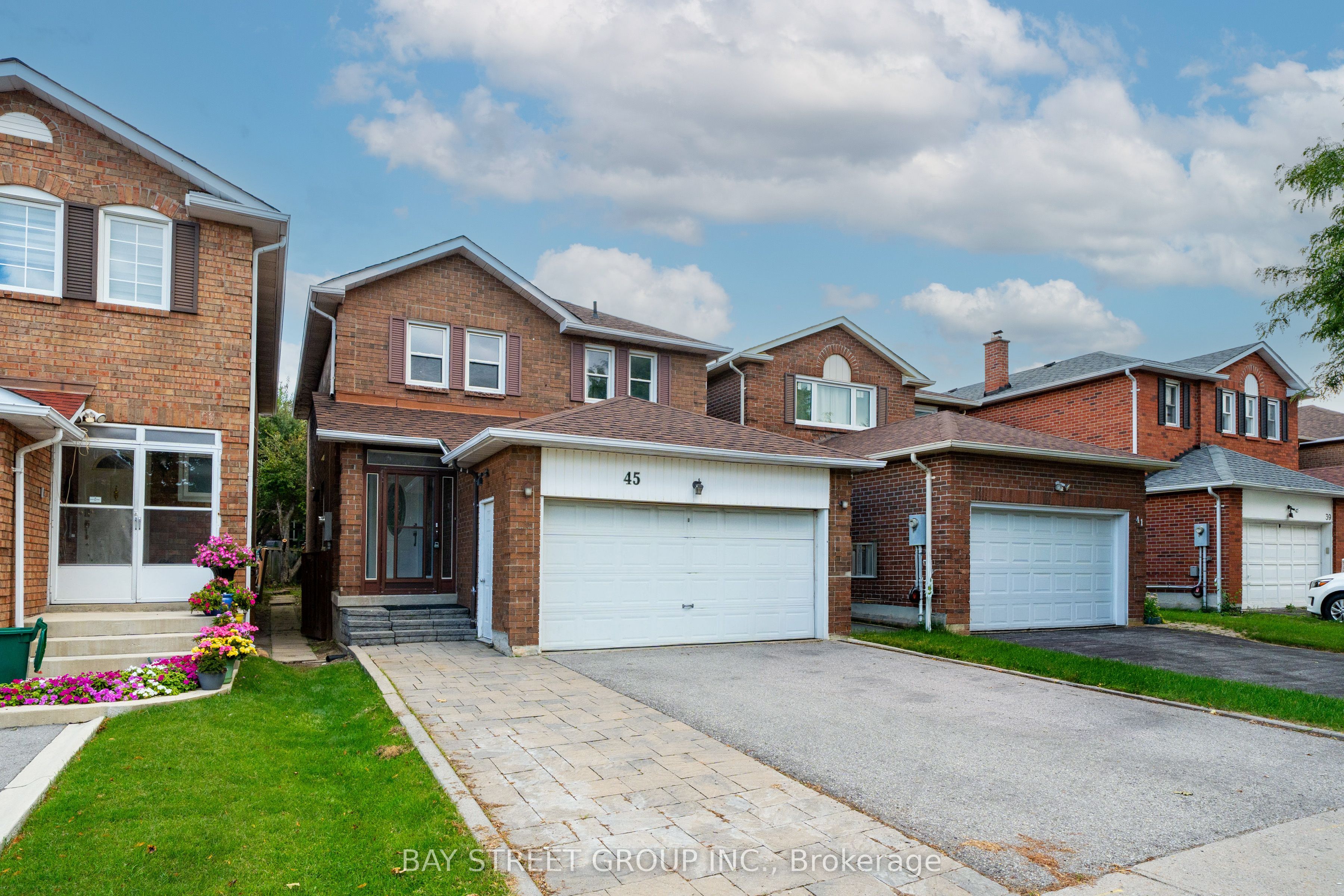 45 Thurman Road, Vaughan, ON L4J 6S6 photo 3