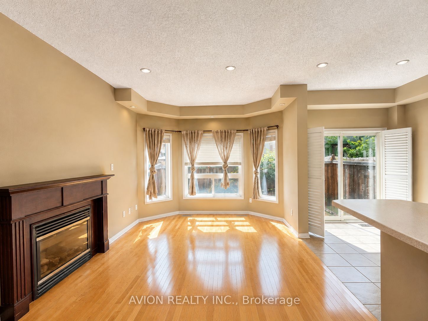 5 Ulson Drive, Richmond Hill, ON L4E 4V6 photo 2