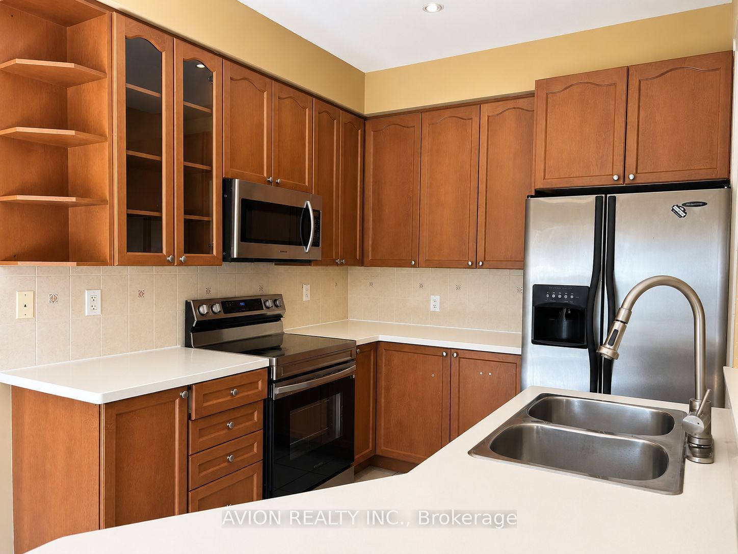 5 Ulson Drive, Richmond Hill, ON L4E 4V6 photo 3