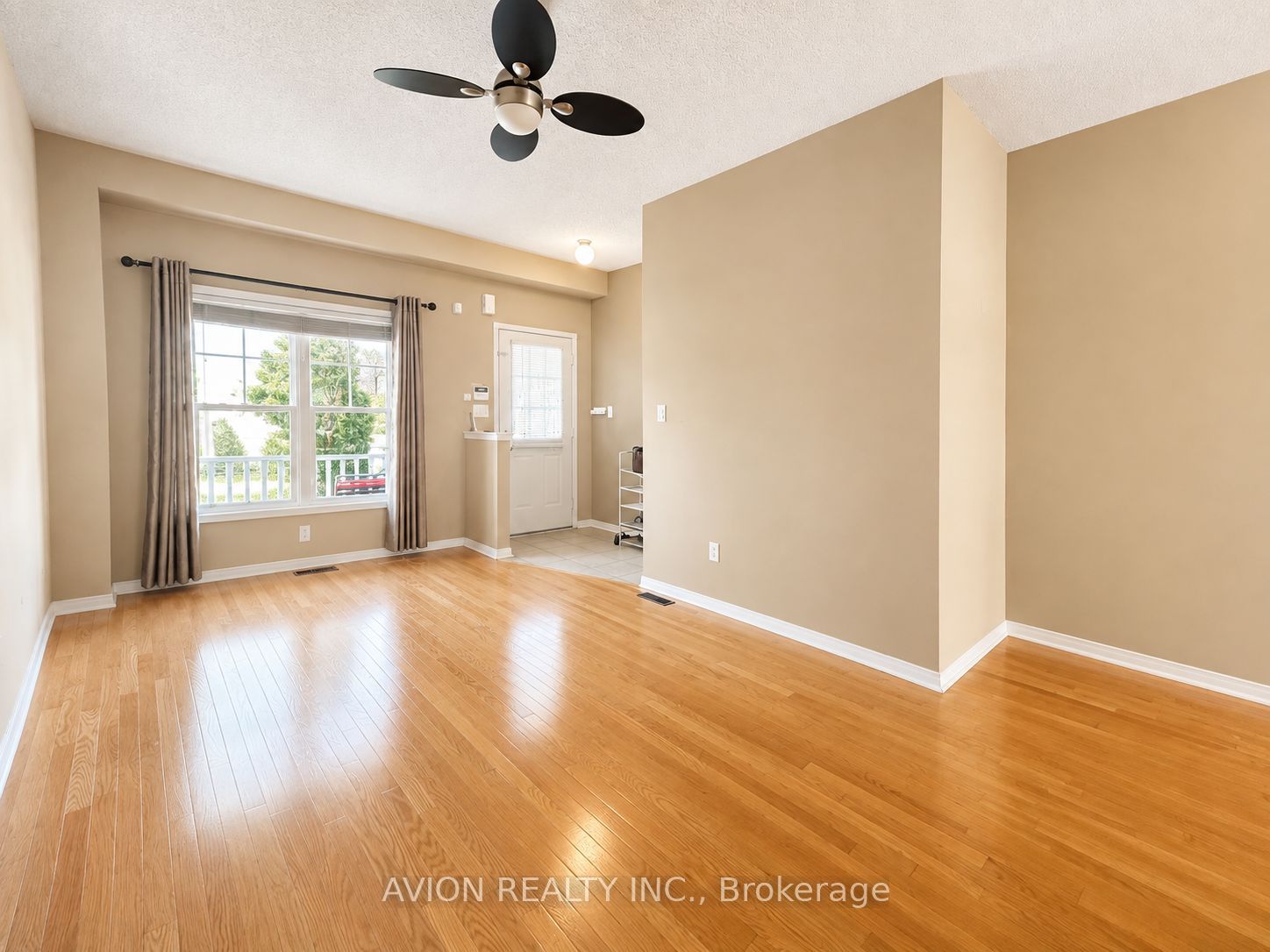 5 Ulson Drive, Richmond Hill, ON L4E 4V6 photo 4