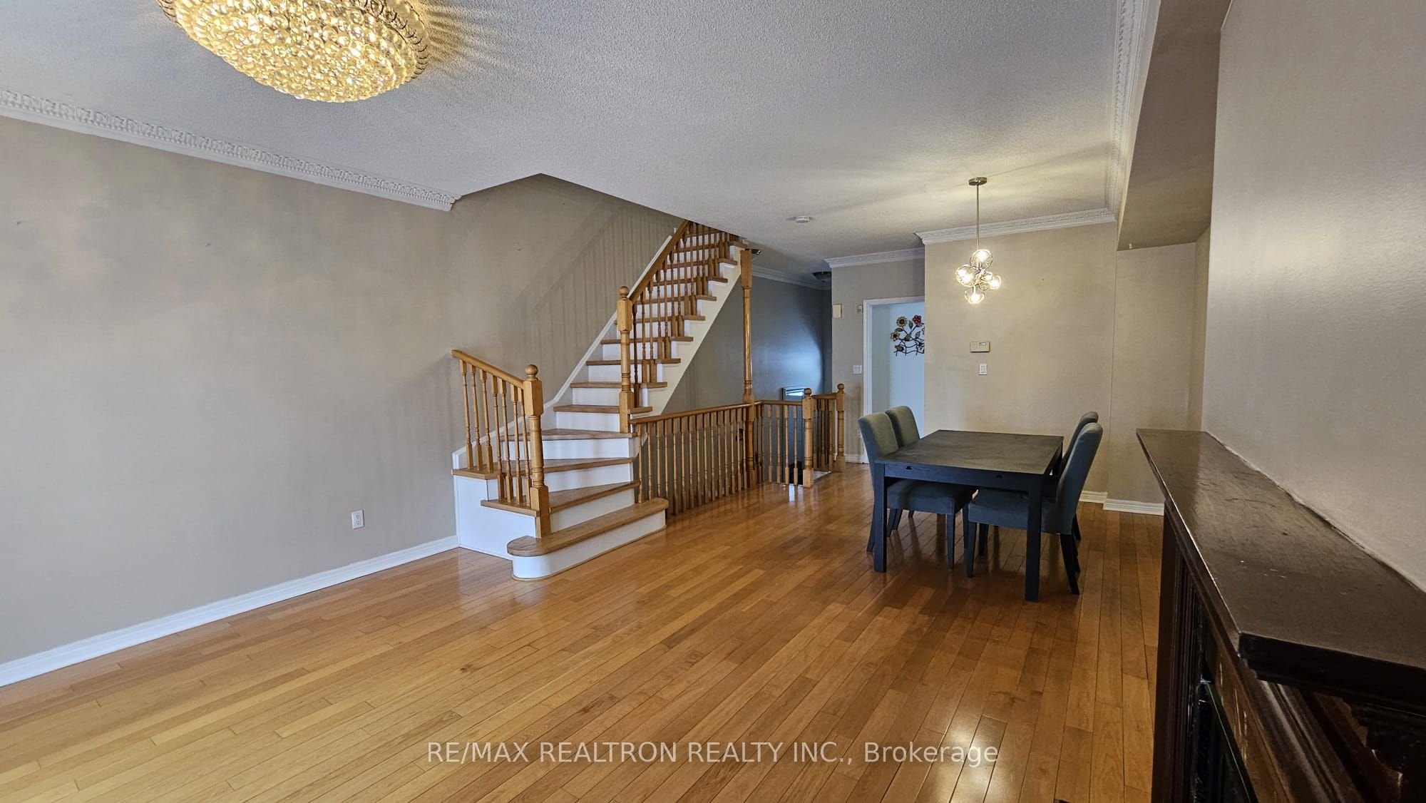 17 Carnation Road, Markham, ON L3T 7V3 photo 3