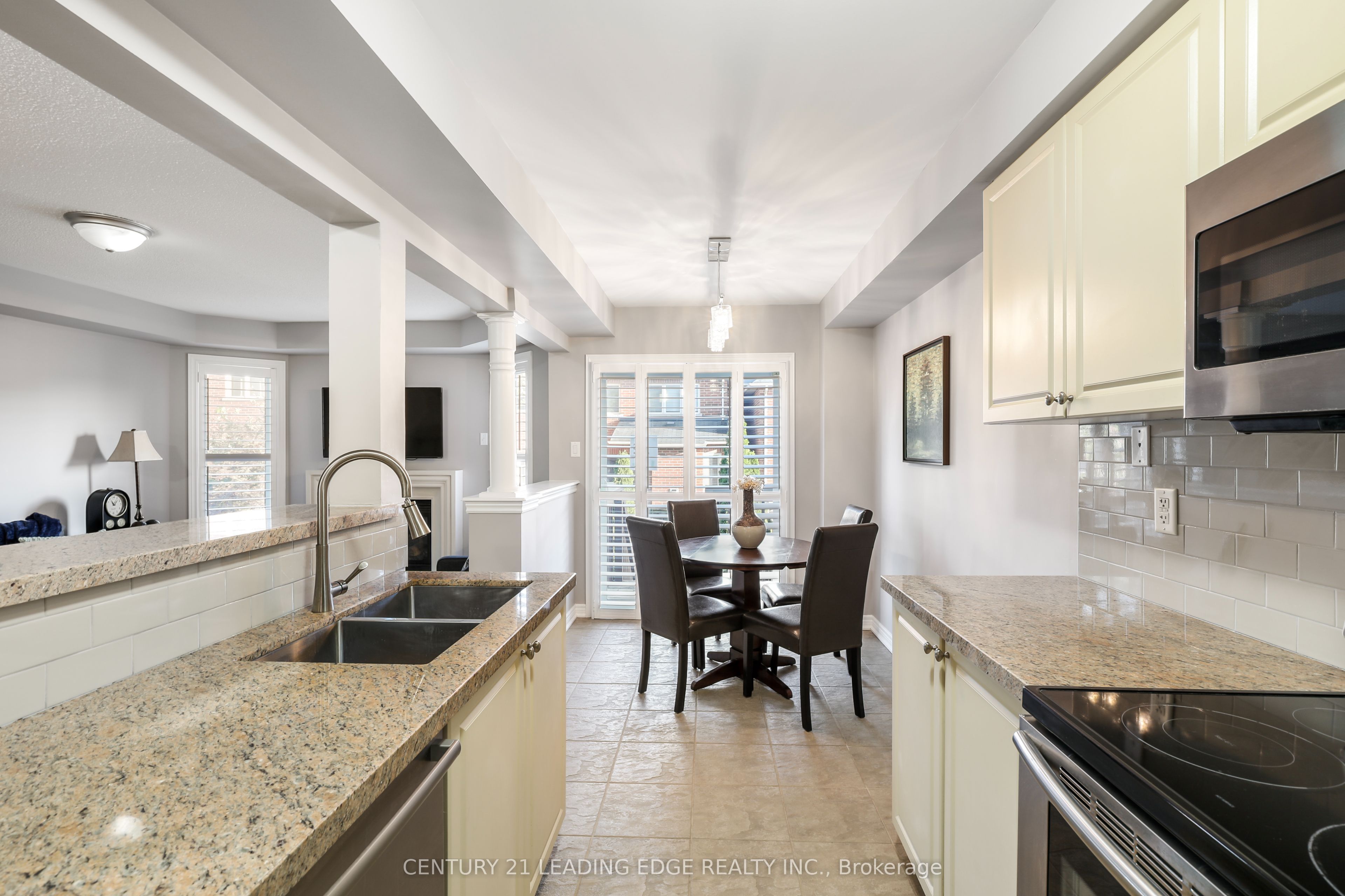 39 STOYELL Drive, Richmond Hill, ON L4E 0M7 photo 5