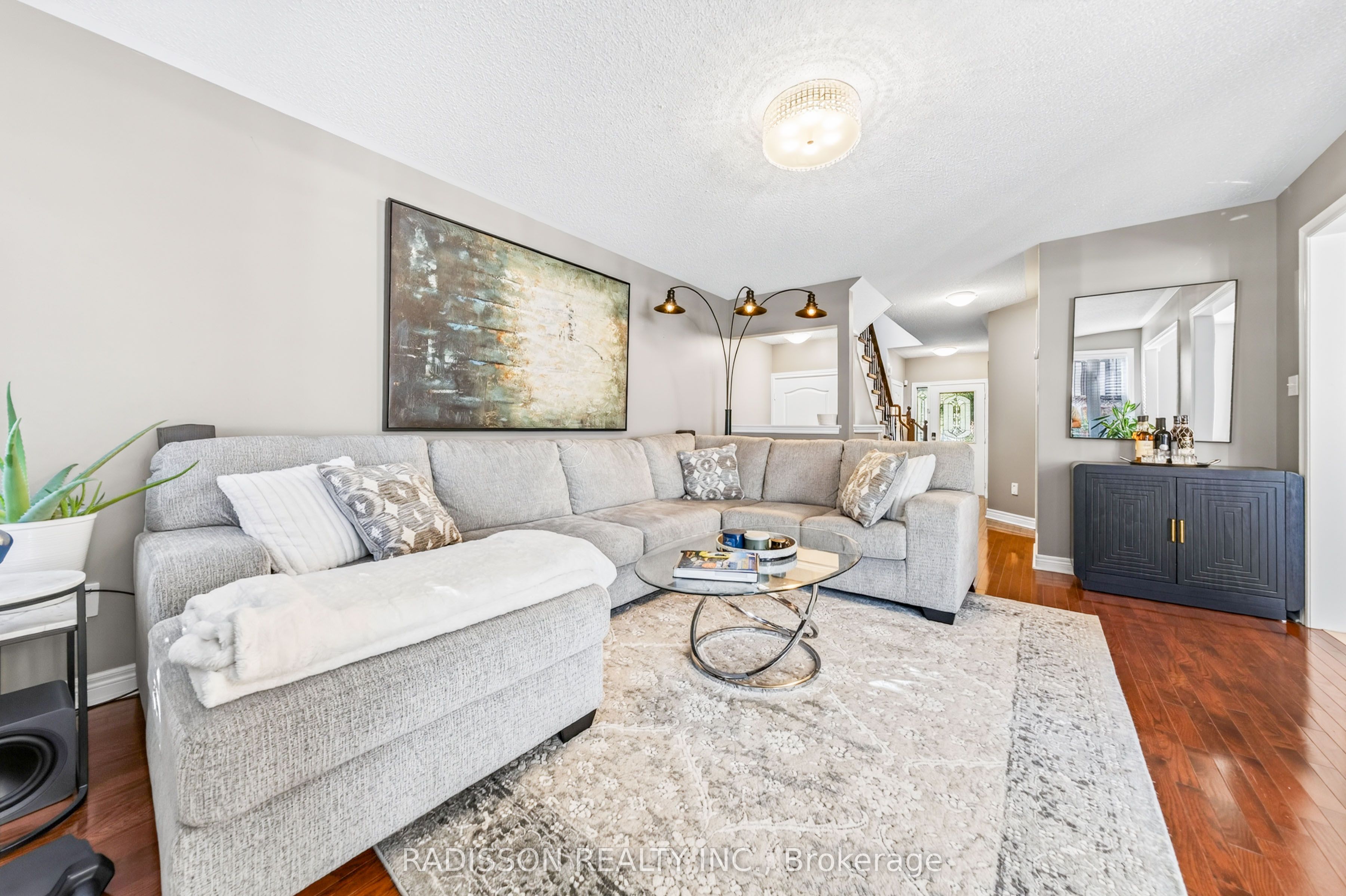863 Oaktree Crescent, Newmarket, ON L3X 2Y7 photo 5