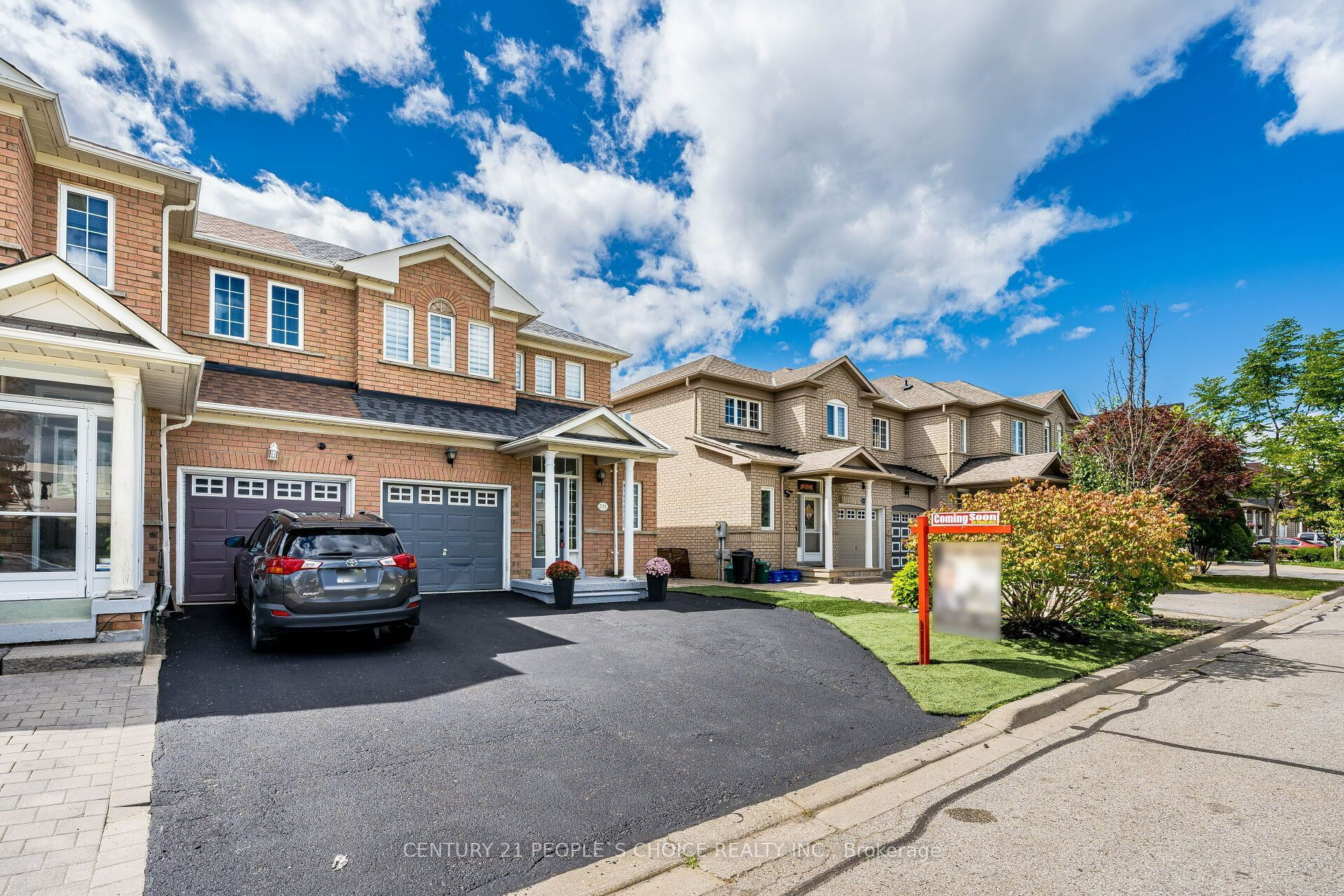 211 Wildberry Crescent, Vaughan, ON L4H 2H7 photo 3