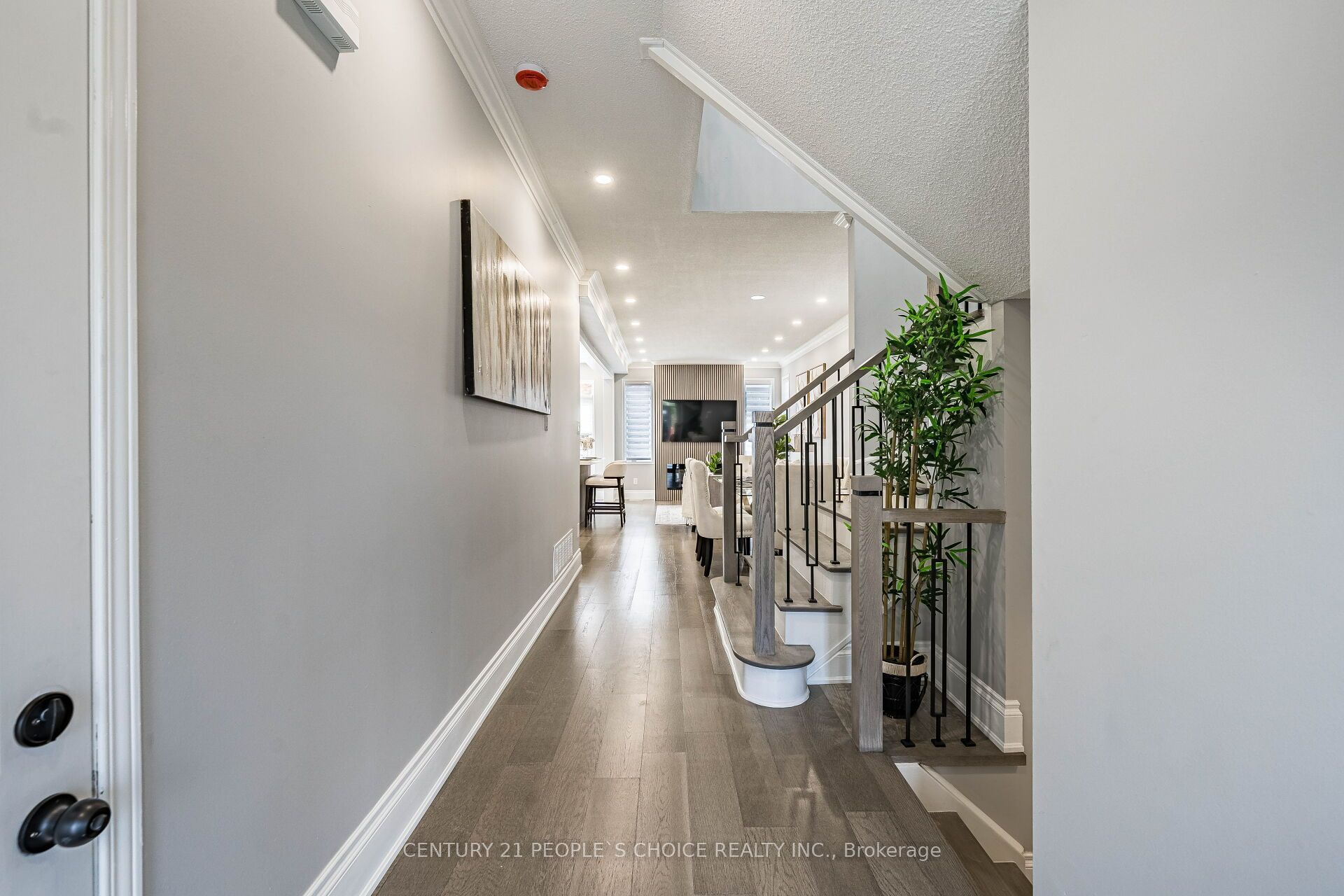211 Wildberry Crescent, Vaughan, ON L4H 2H7 photo 5