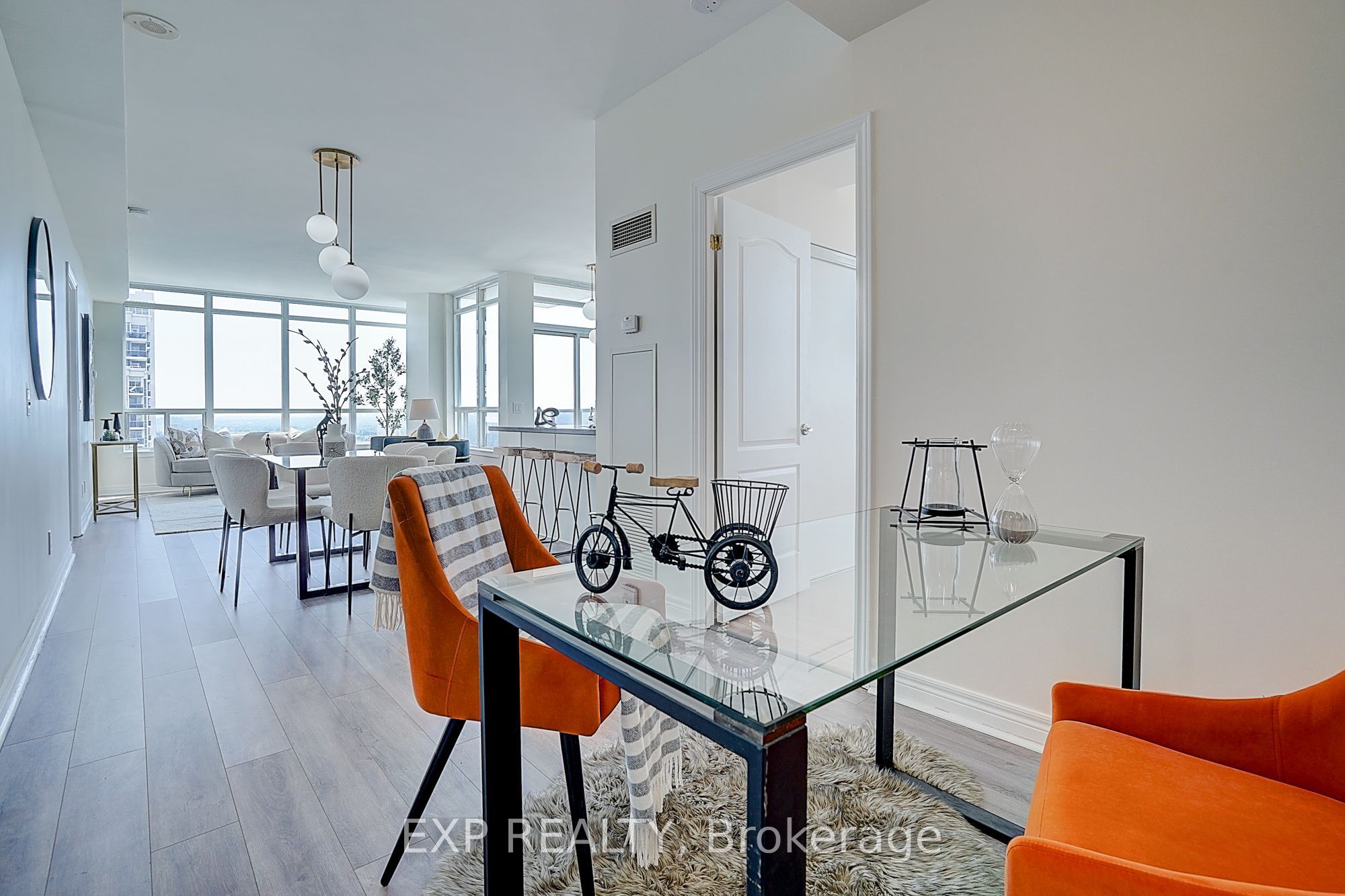 60 Disera Drive 1404, Vaughan, ON L4J 9G1 photo 5