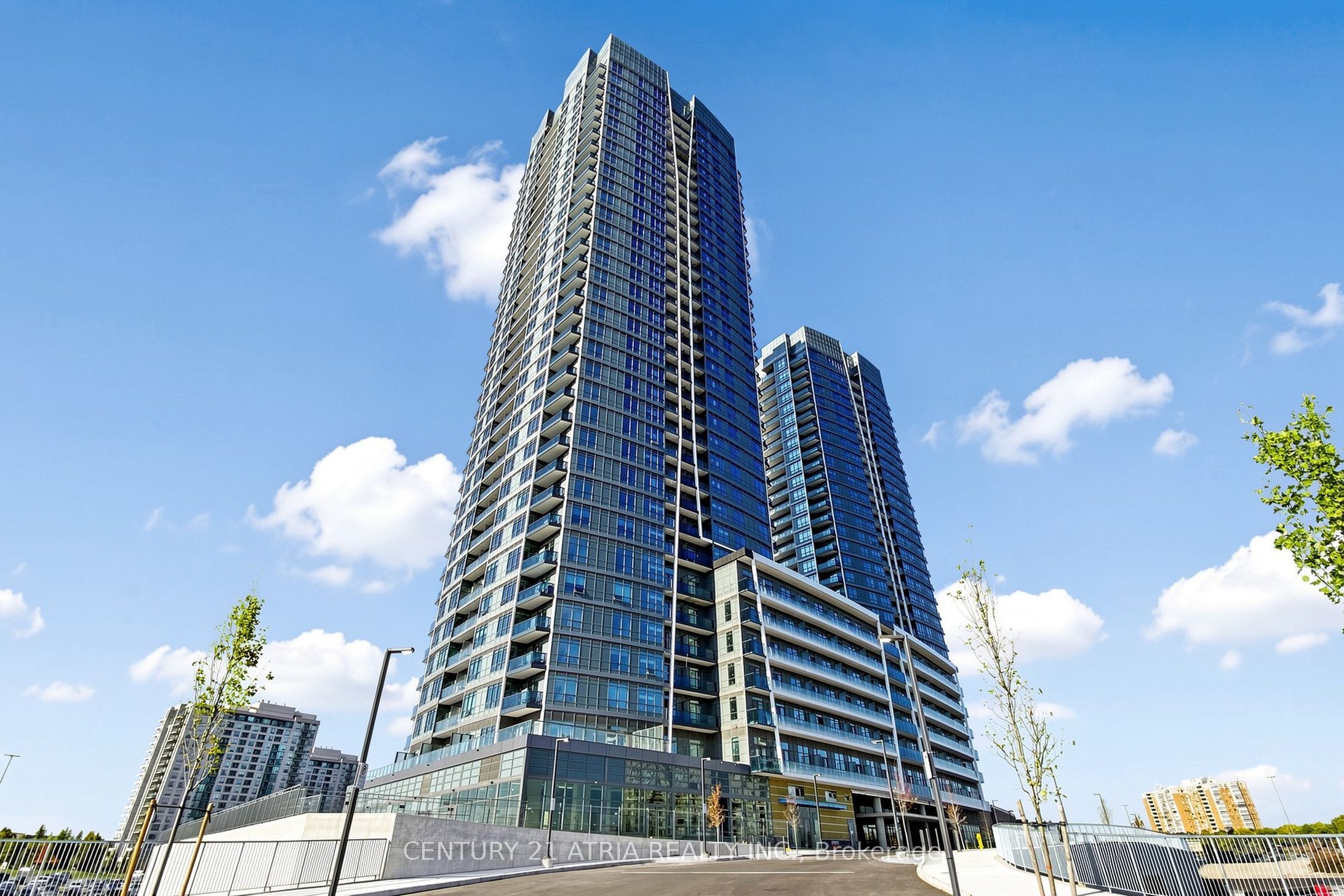 30 Upper Mall Way 508, Vaughan, ON L4J 0L7