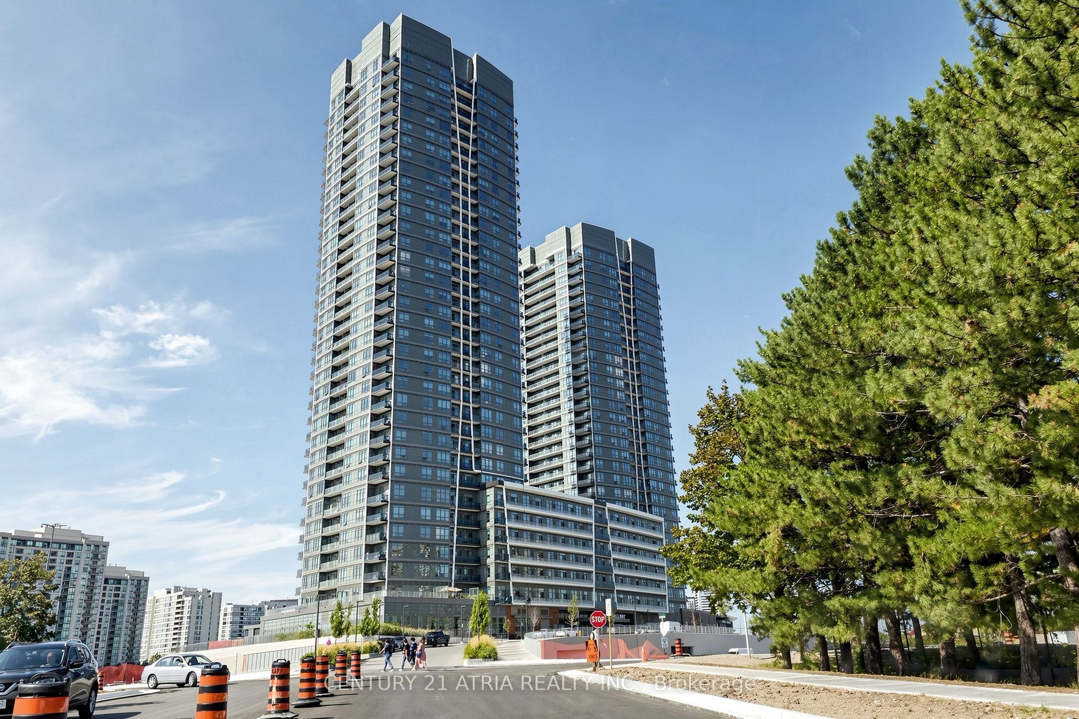 30 Upper Mall Way 508, Vaughan, ON L4J 0L7 photo 2