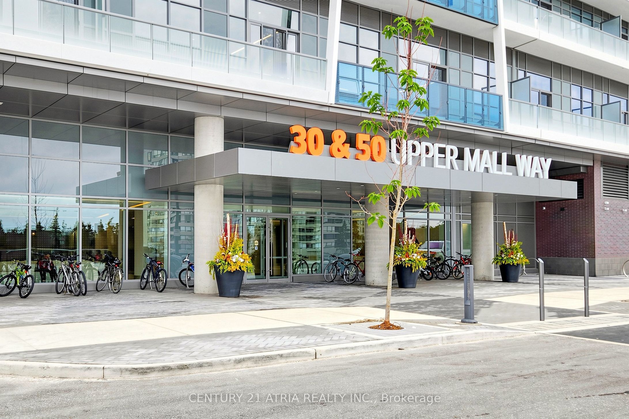 30 Upper Mall Way 508, Vaughan, ON L4J 0L7 photo 3