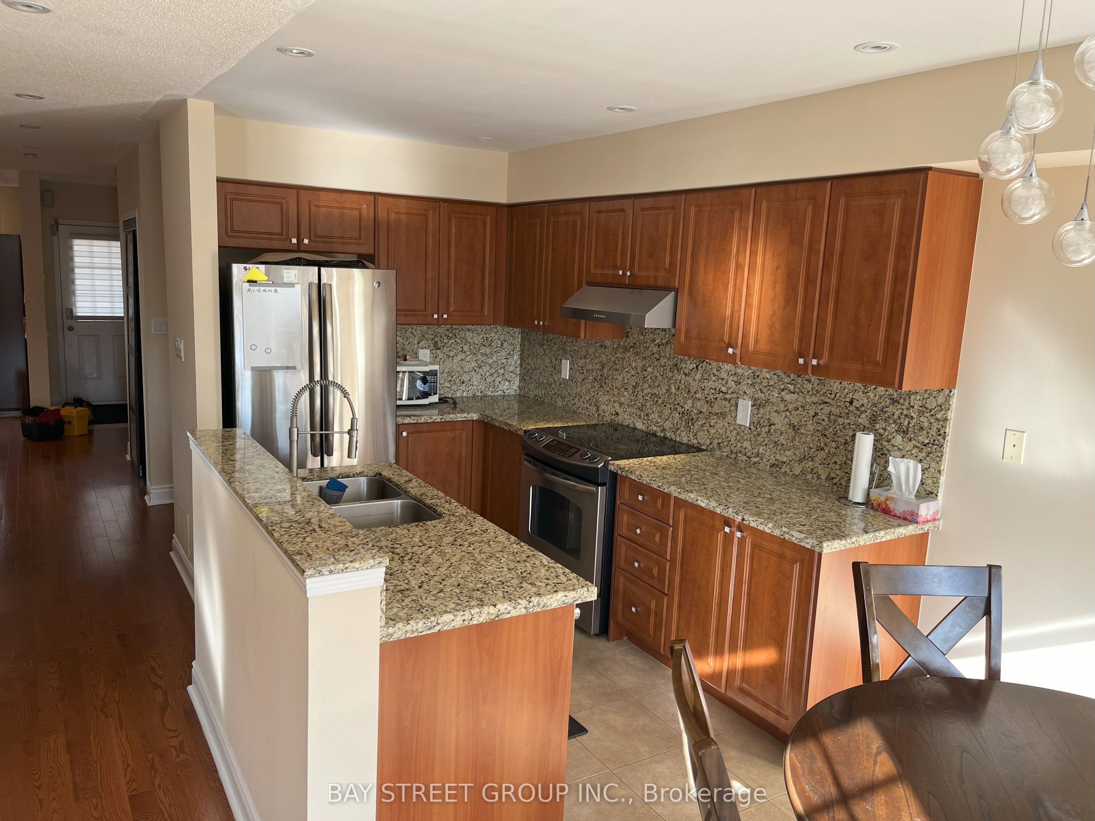 49 Walkview Crescent Master Bedroom, Richmond Hill, ON L4E 4H5