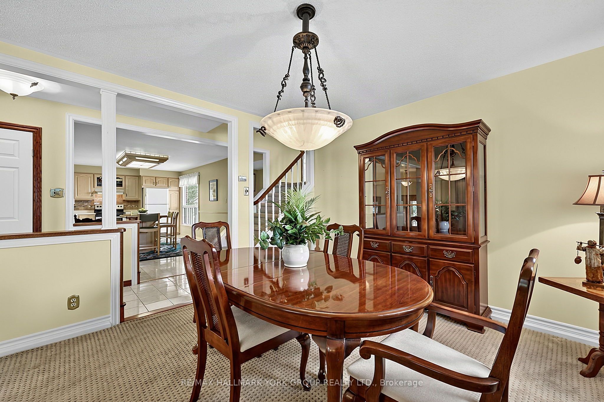 80 Fairway Drive, Aurora, ON L4G 2H4 photo 4