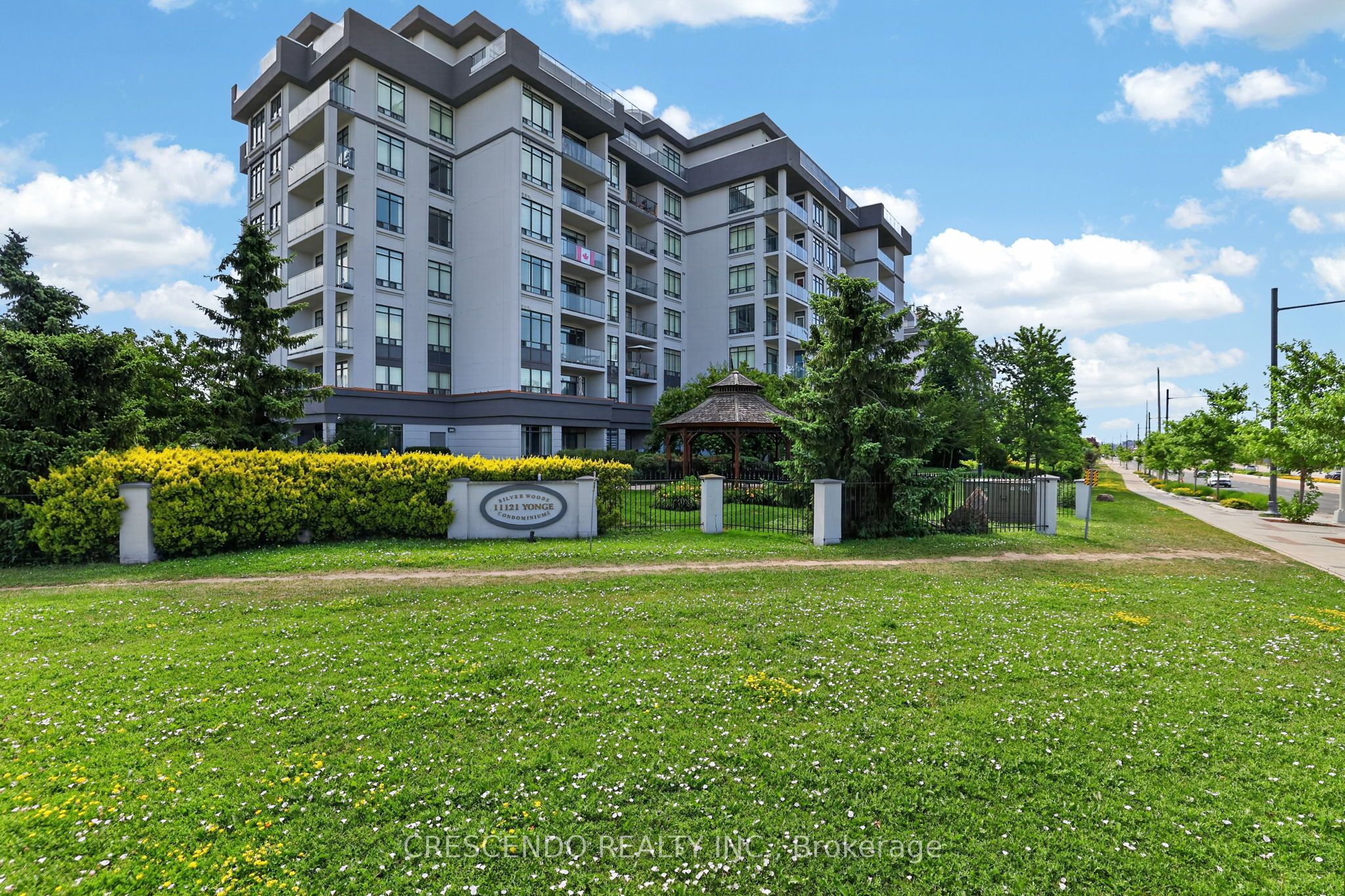11121 Yonge Street 306, Richmond Hill, ON L4C 0S7