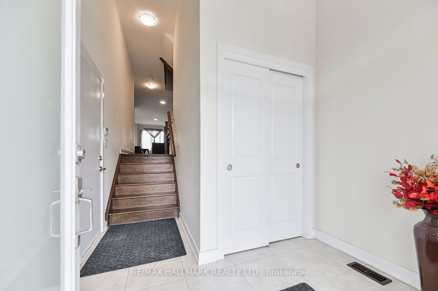 41 Anchusa Drive, Richmond Hill, ON L4E 5B6 photo 4