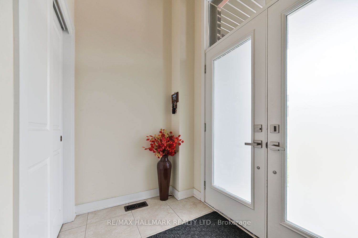 41 Anchusa Drive, Richmond Hill, ON L4E 5B6 photo 5