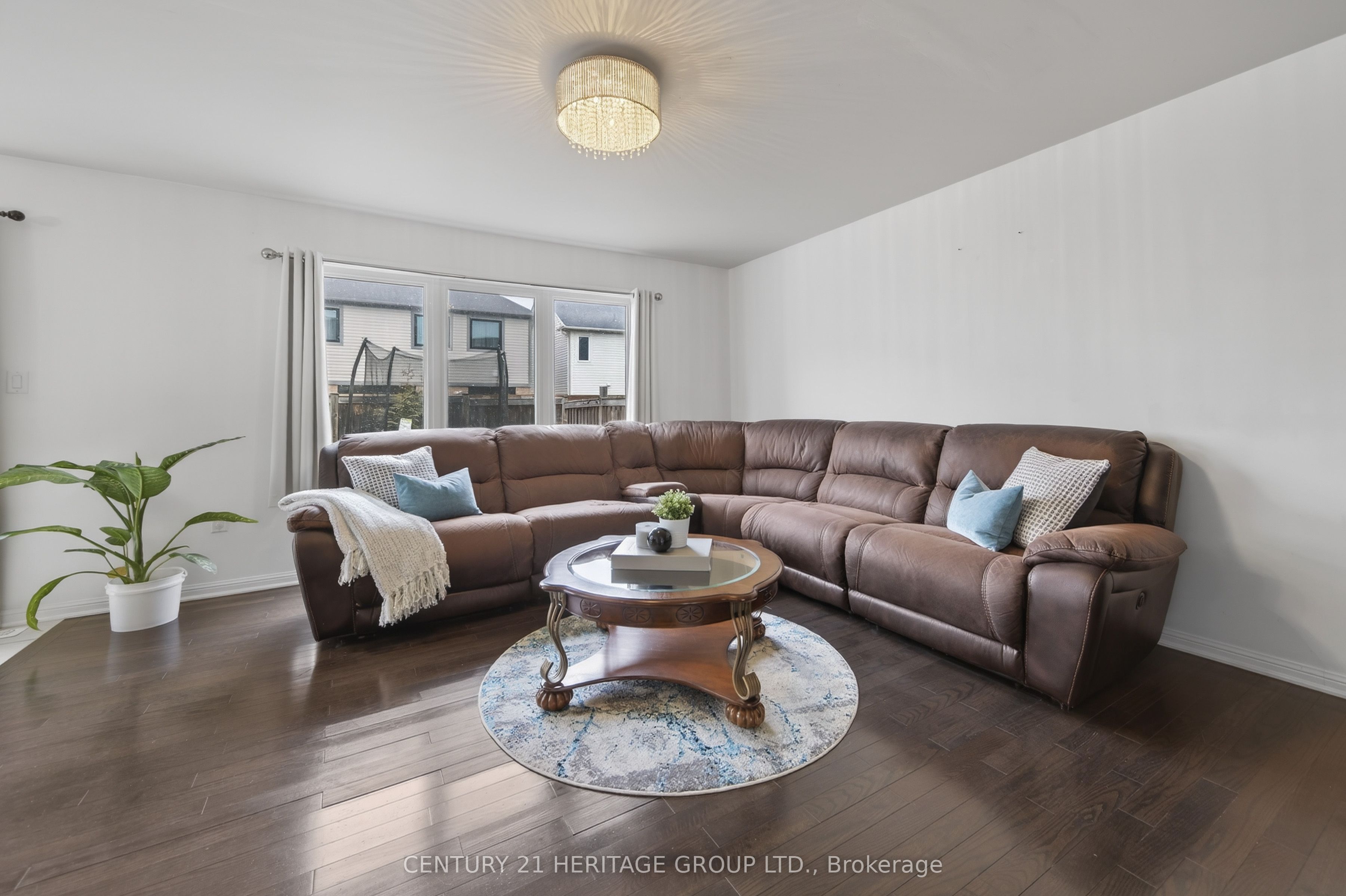 17 Gordon Drive, New Tecumseth, ON L9R 0J1 photo 3