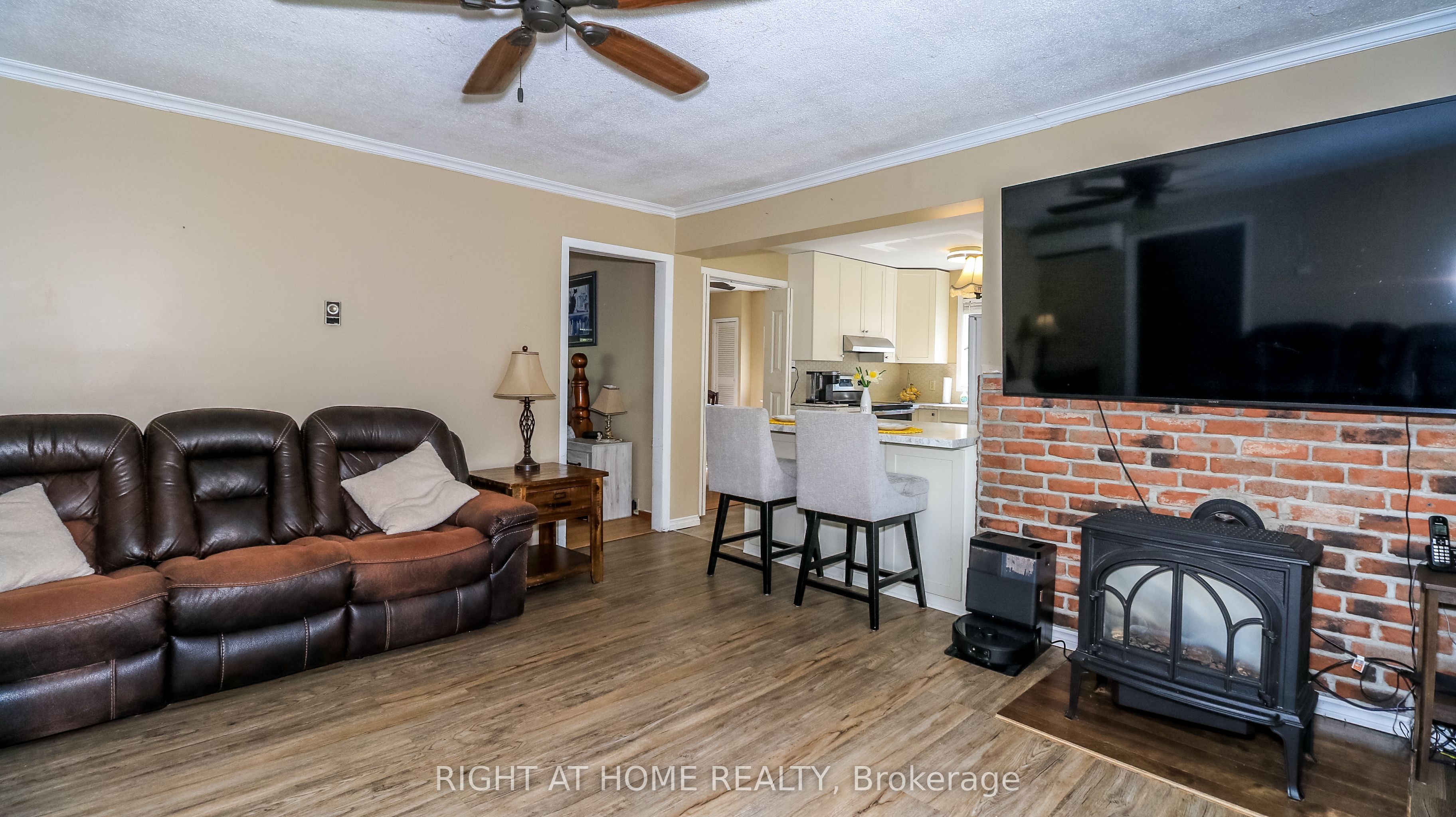 774 James Street, Innisfil, ON L9S 2G6 photo 5
