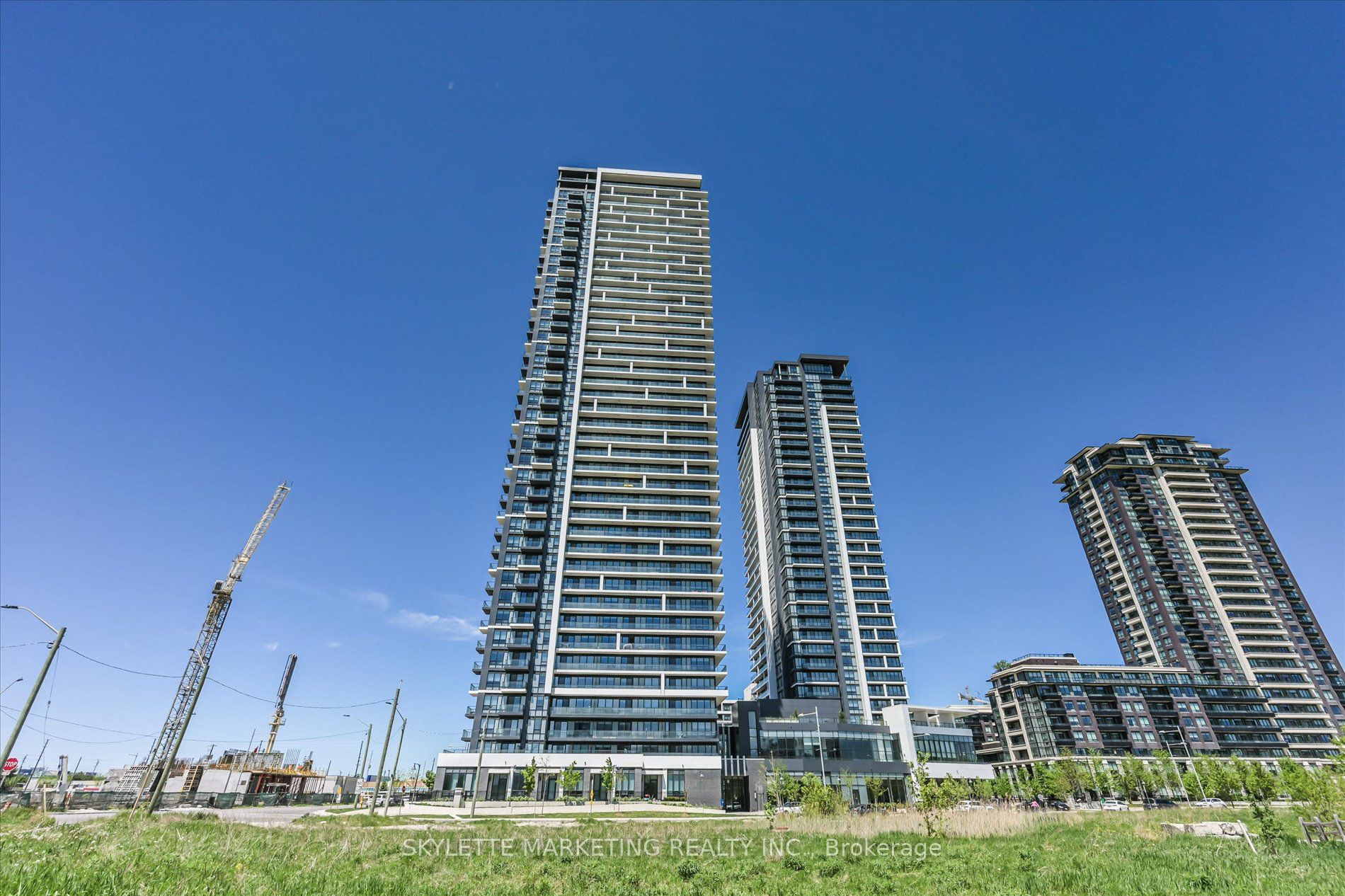 18 WATER WALK Drive PH02, Markham, ON L3R 6L5