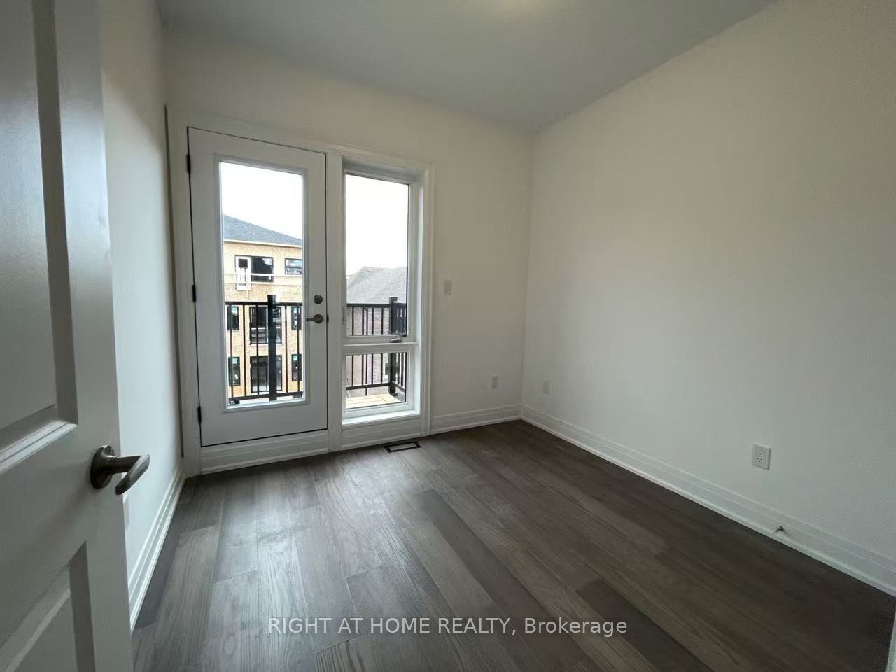 30 Chiara Rose Lane, Richmond Hill, ON L4E 1L4 photo 3