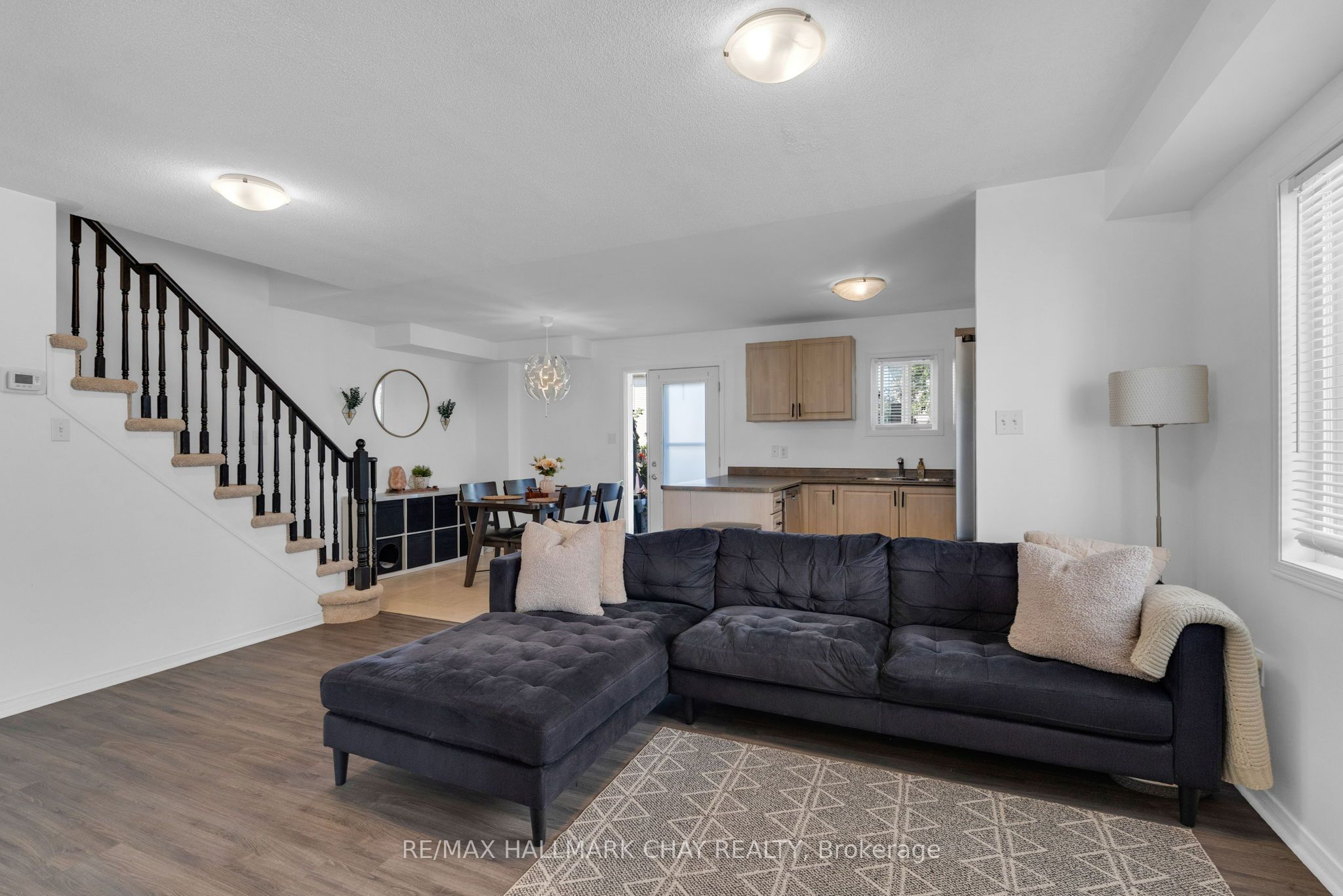 38 Admiral Crescent, Essa, ON L3W 0E5 photo 5
