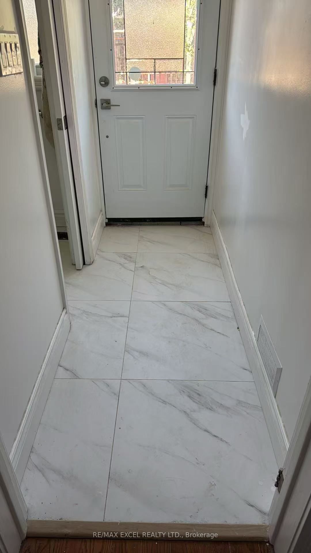 84 Sherwood Forest Drive Basement, Markham, ON L3P 1R1 photo 2