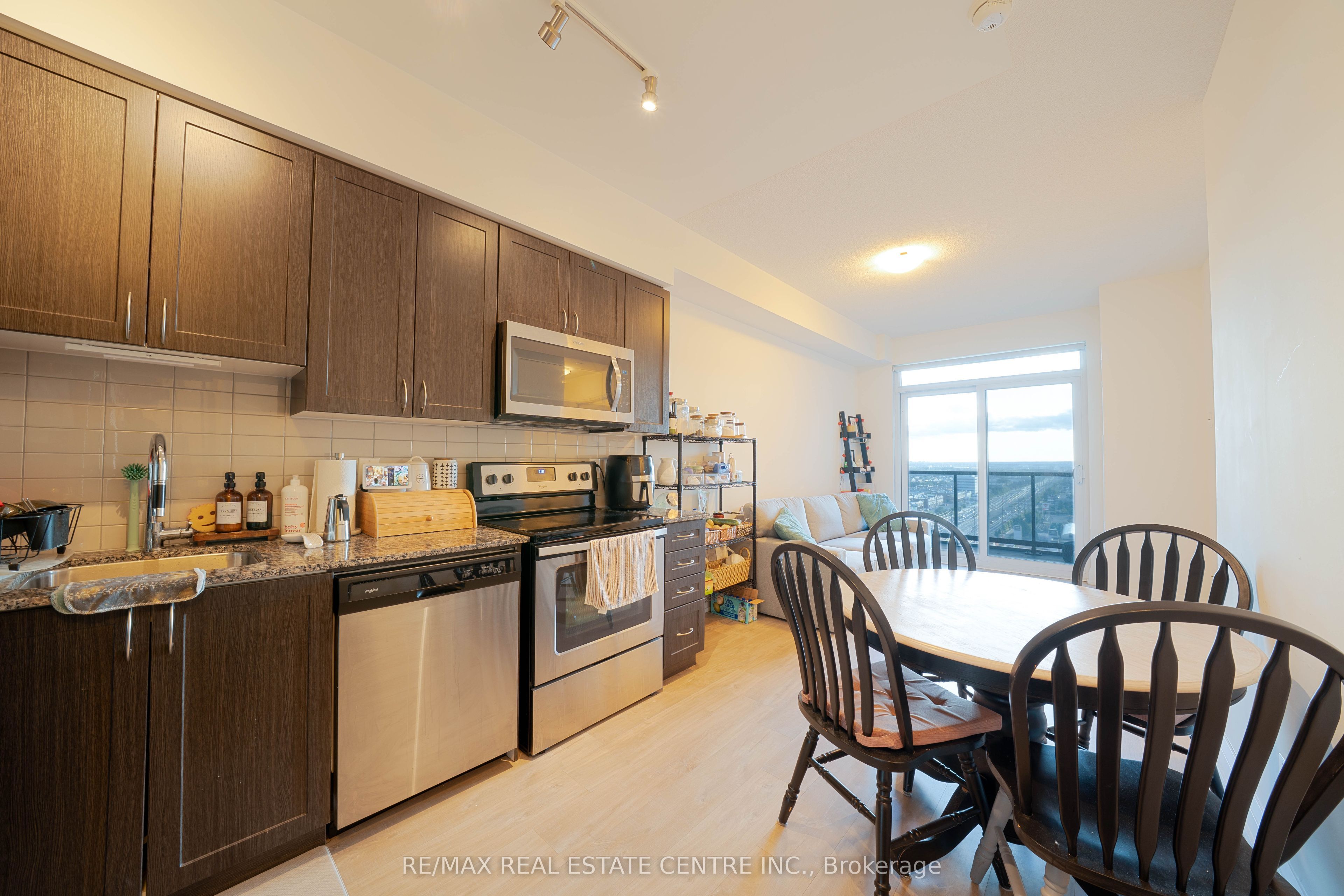 3600 Highway 7 1201, Vaughan, ON L4L 0G7 photo 5