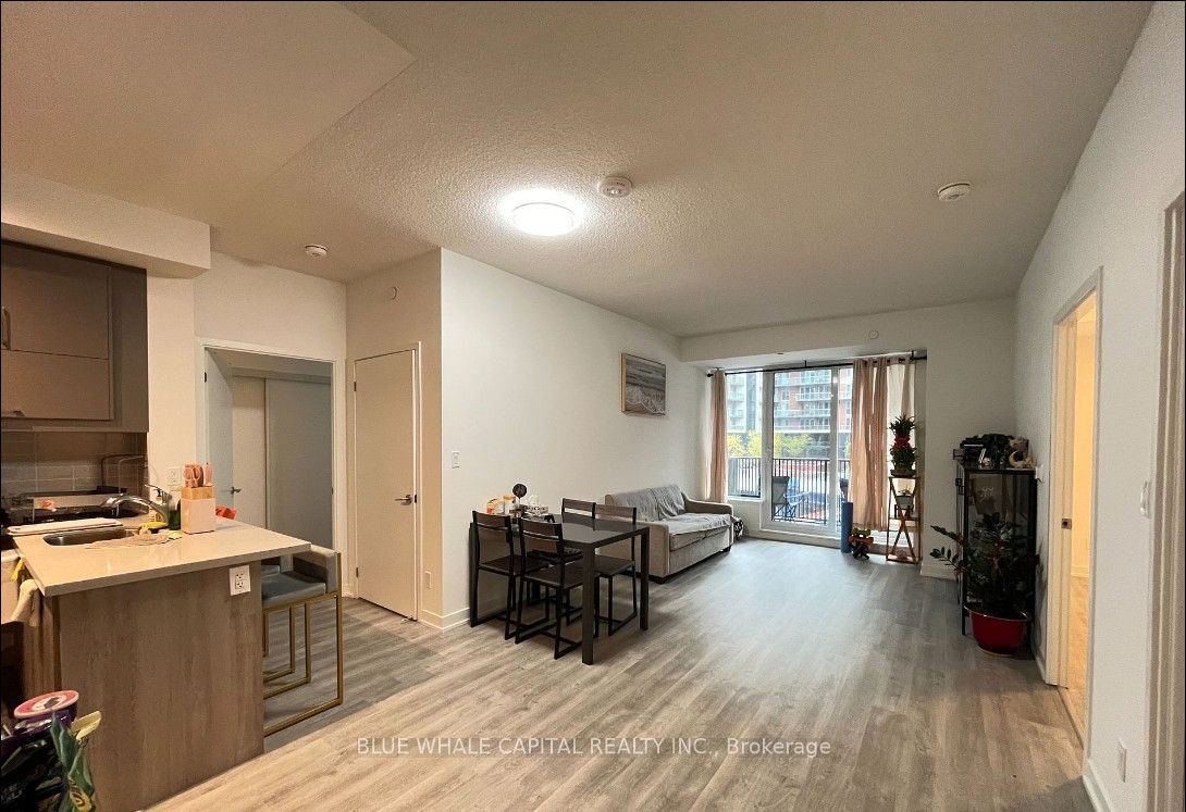 38 Simcoe Promenade 504, Markham, ON L6G 0H7 photo 3