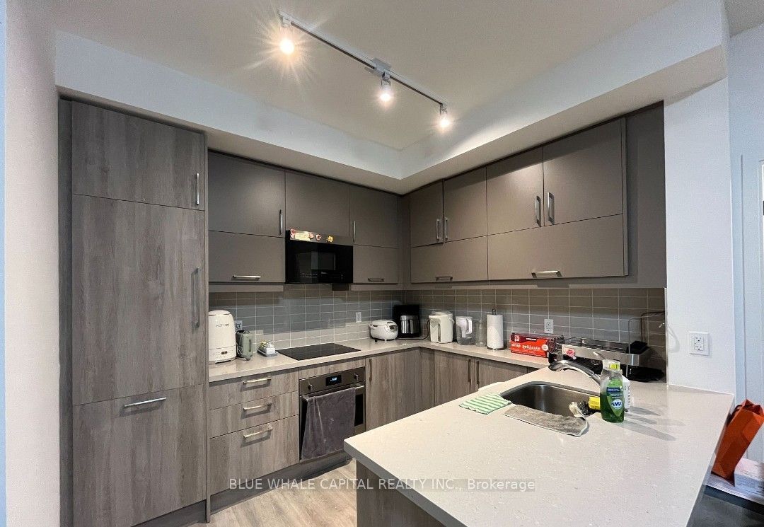 38 Simcoe Promenade 504, Markham, ON L6G 0H7 photo 5