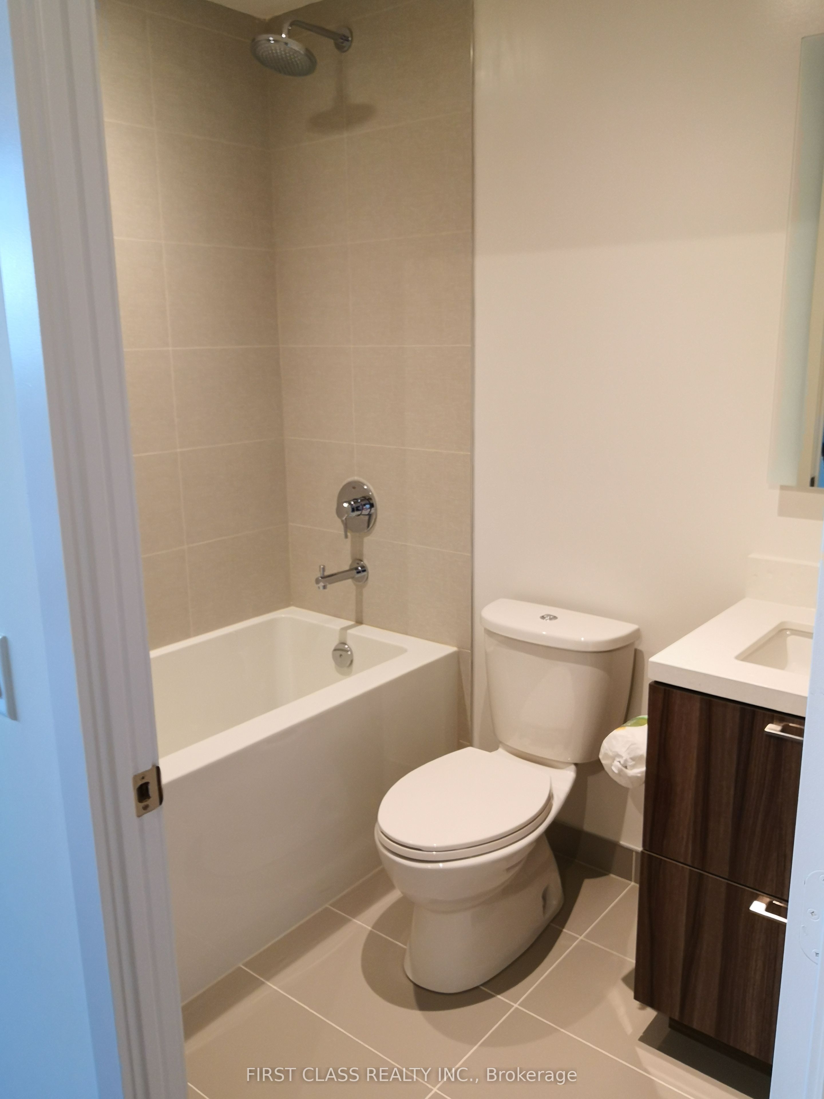 1 Grandview Avenue 601, Markham, ON L3T 1G9 photo 4