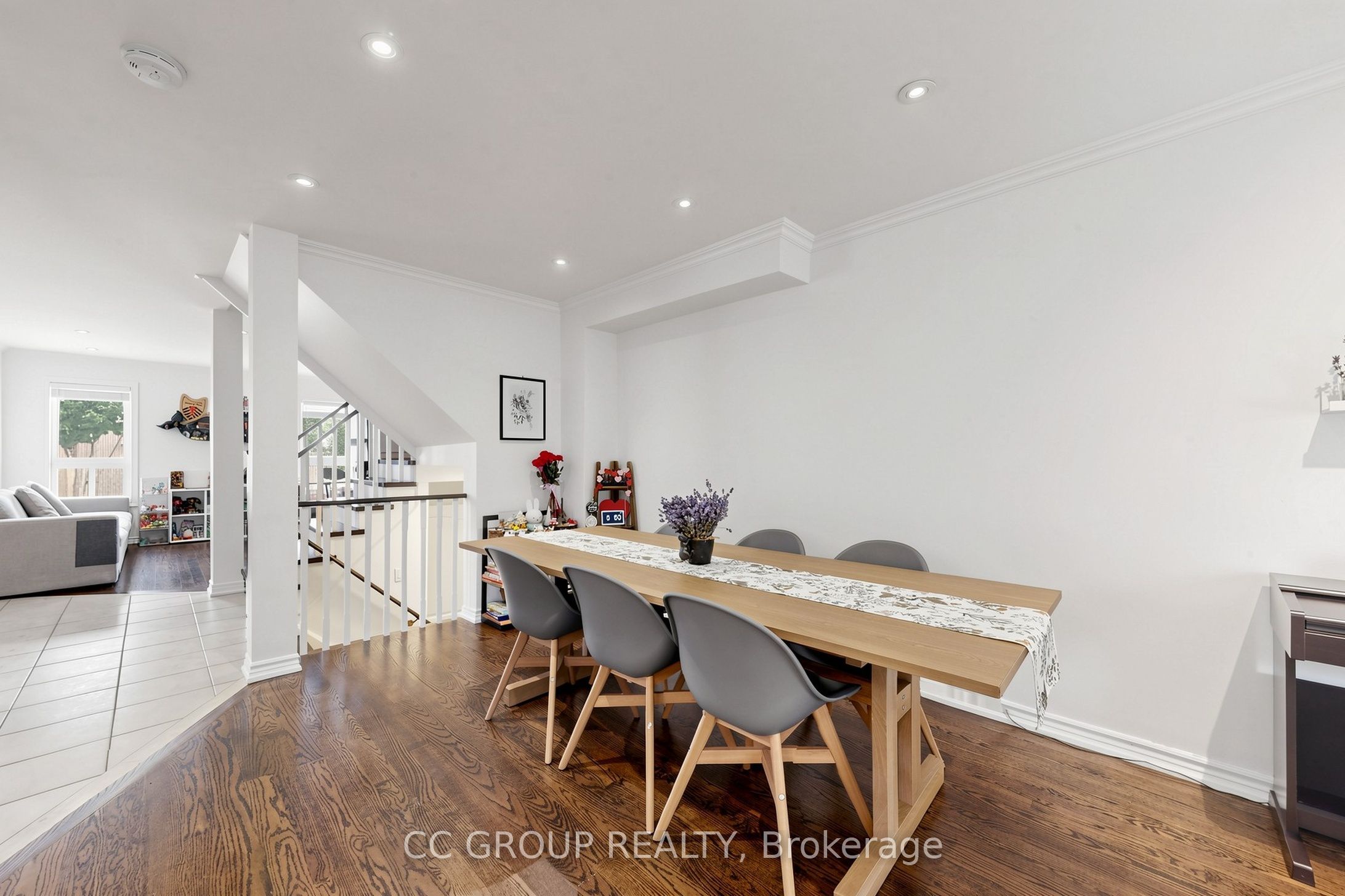 34 Glendennan Avenue, Markham, ON L6B 1C7 photo 4