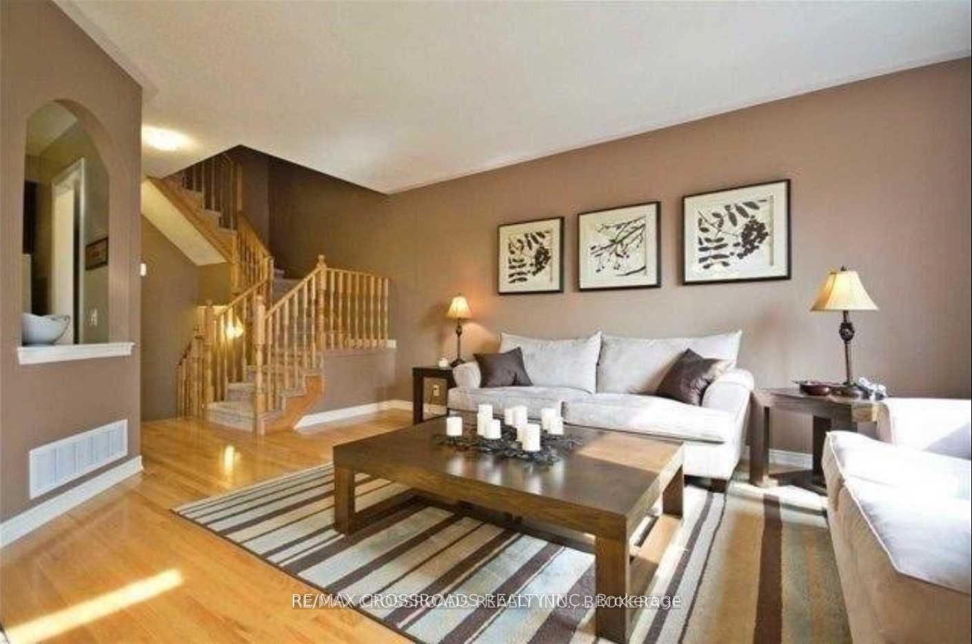 95 Thatcher Crescent, Newmarket, ON L9N 0B9 photo 2
