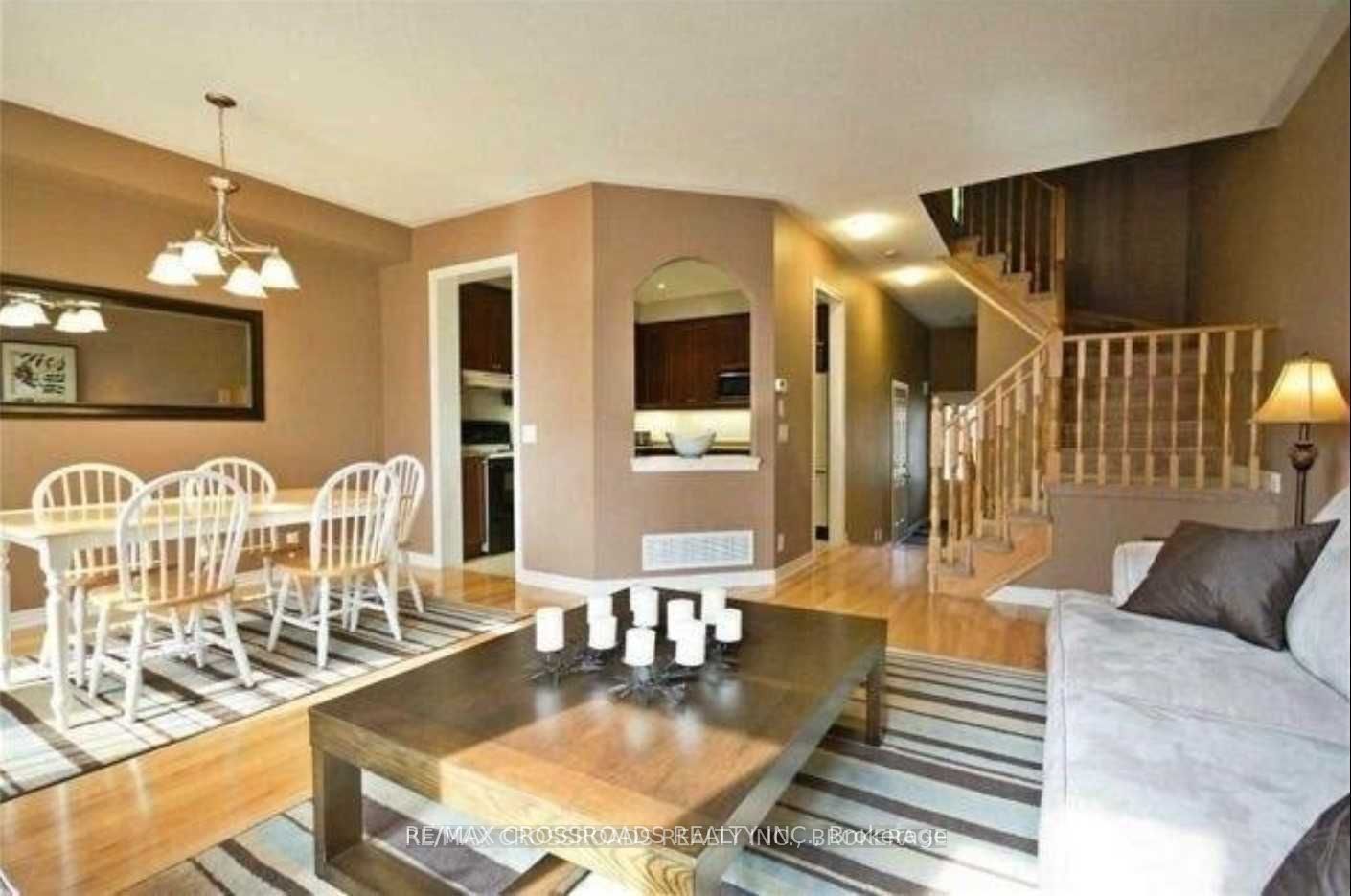 95 Thatcher Crescent, Newmarket, ON L9N 0B9 photo 3