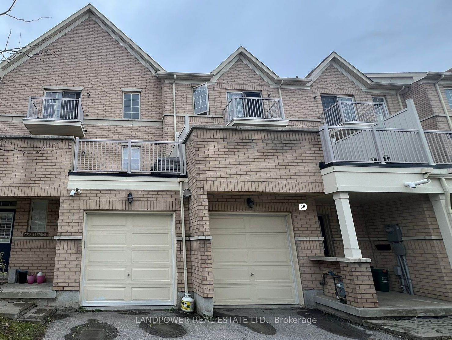58 Cathedral High Street, Markham, ON L6C 0P3